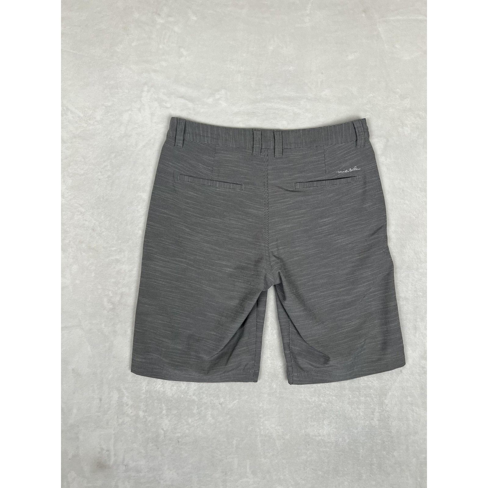 TravisMathew Travis Mathew Shorts Mens 32 Gray Check Golf Chino Performan Size US 32 / EU 48 - 5 Thumbnail