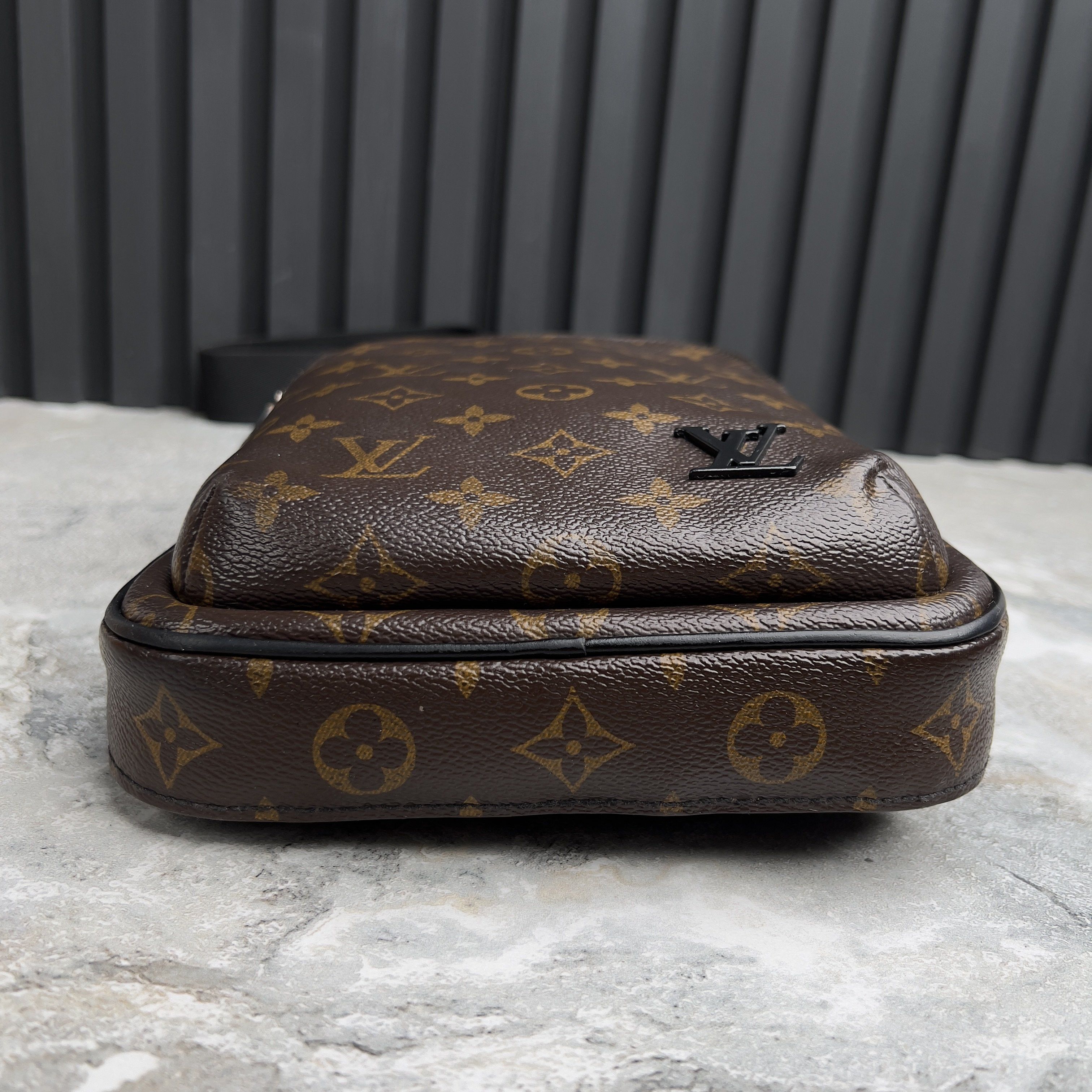 Louis Vuitton Louis Vuitton Avenue Slingbag Monogram Macassar Canvas Size ONE SIZE - 11 Thumbnail