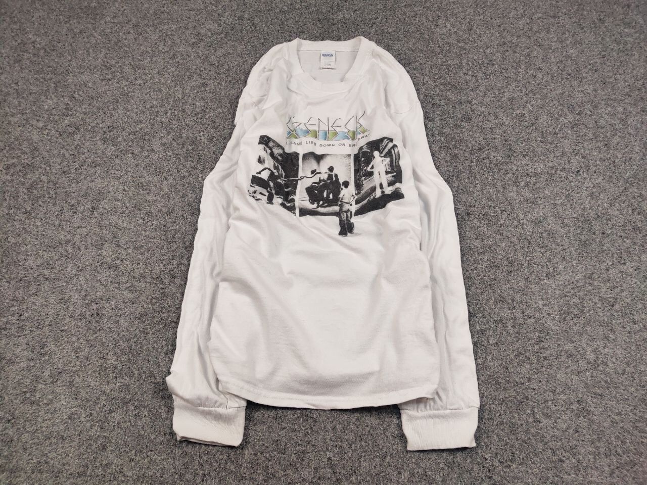 Band Tees Vintage Genesis Lamb Lies Down Broadway Long Sleeve t shirt Size US L / EU 52-54 / 3 - 2 Thumbnail