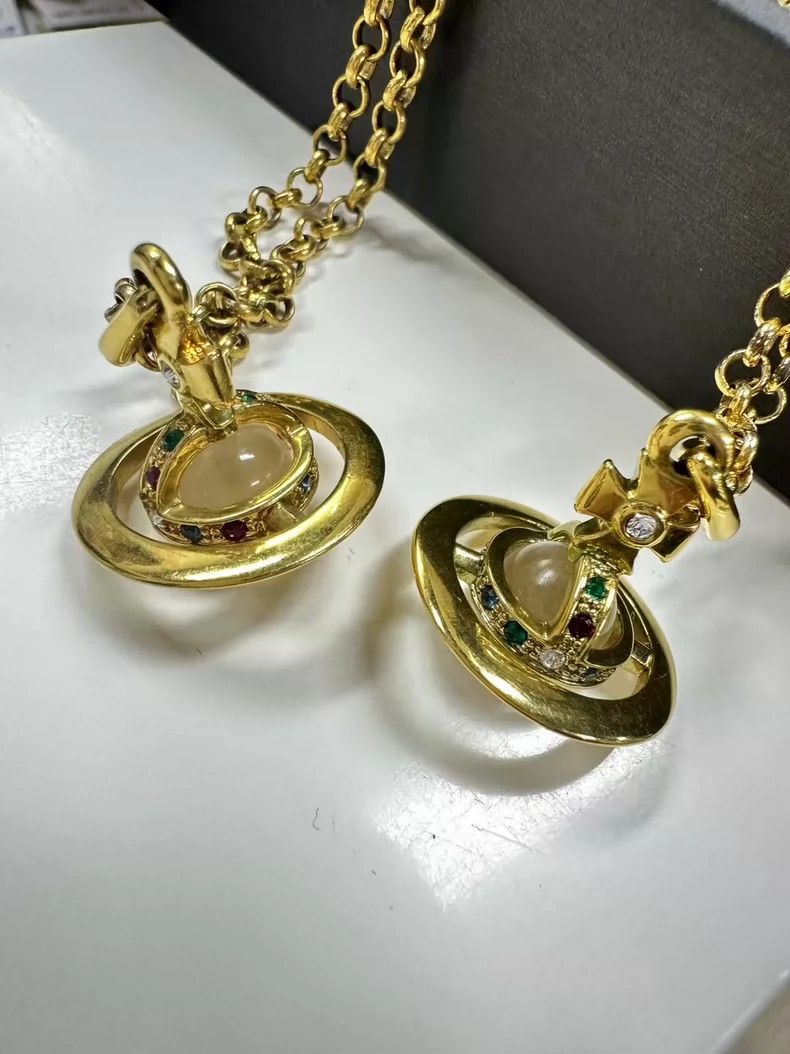 Vivienne Westwood Vivienne Westwood Vintage Saturn Necklace - dmc Size ONE SIZE - 1 Thumbnail