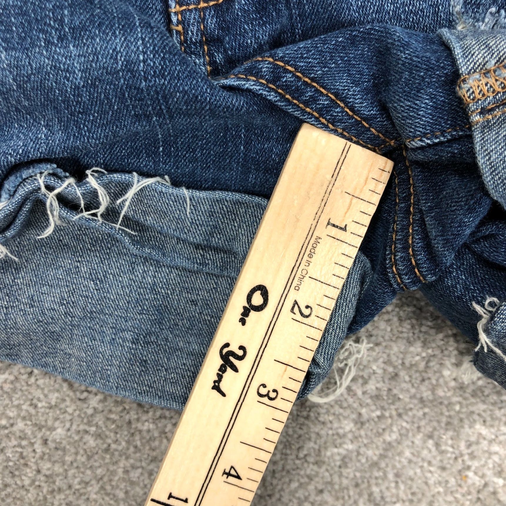 Vintage Aero Shorts Women 2 Midi High Rise Curvy Blue Jean Dark Faded Ripped Holes Size 26" / US 2 / IT 38 - 5 Thumbnail