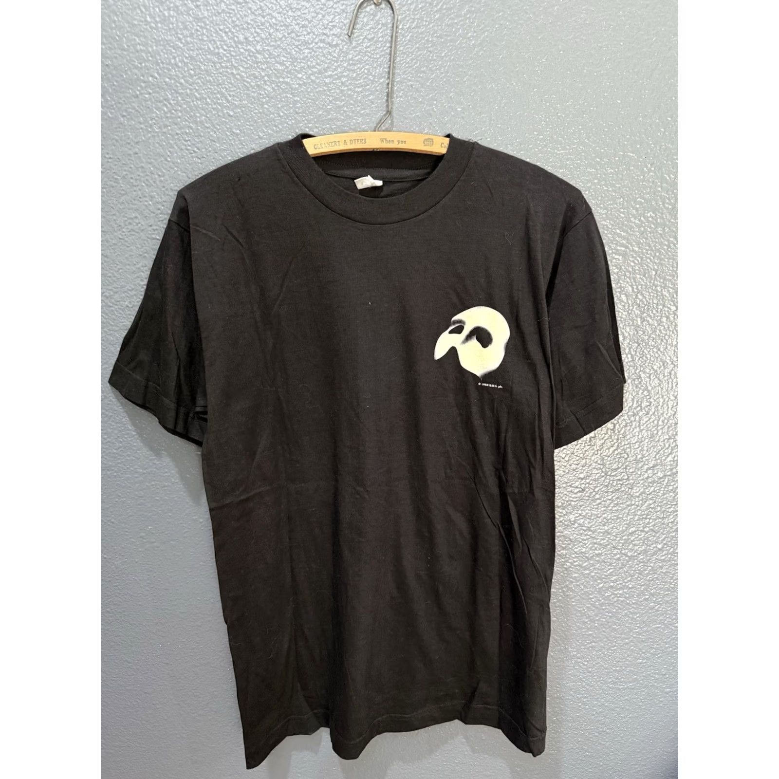 Vintage VINTAGE The Phantom Of The Opera London Theater Black Tee Medium Shirt Mens 80s Black M Size US M / EU 48-50 / 2 - 3 Thumbnail