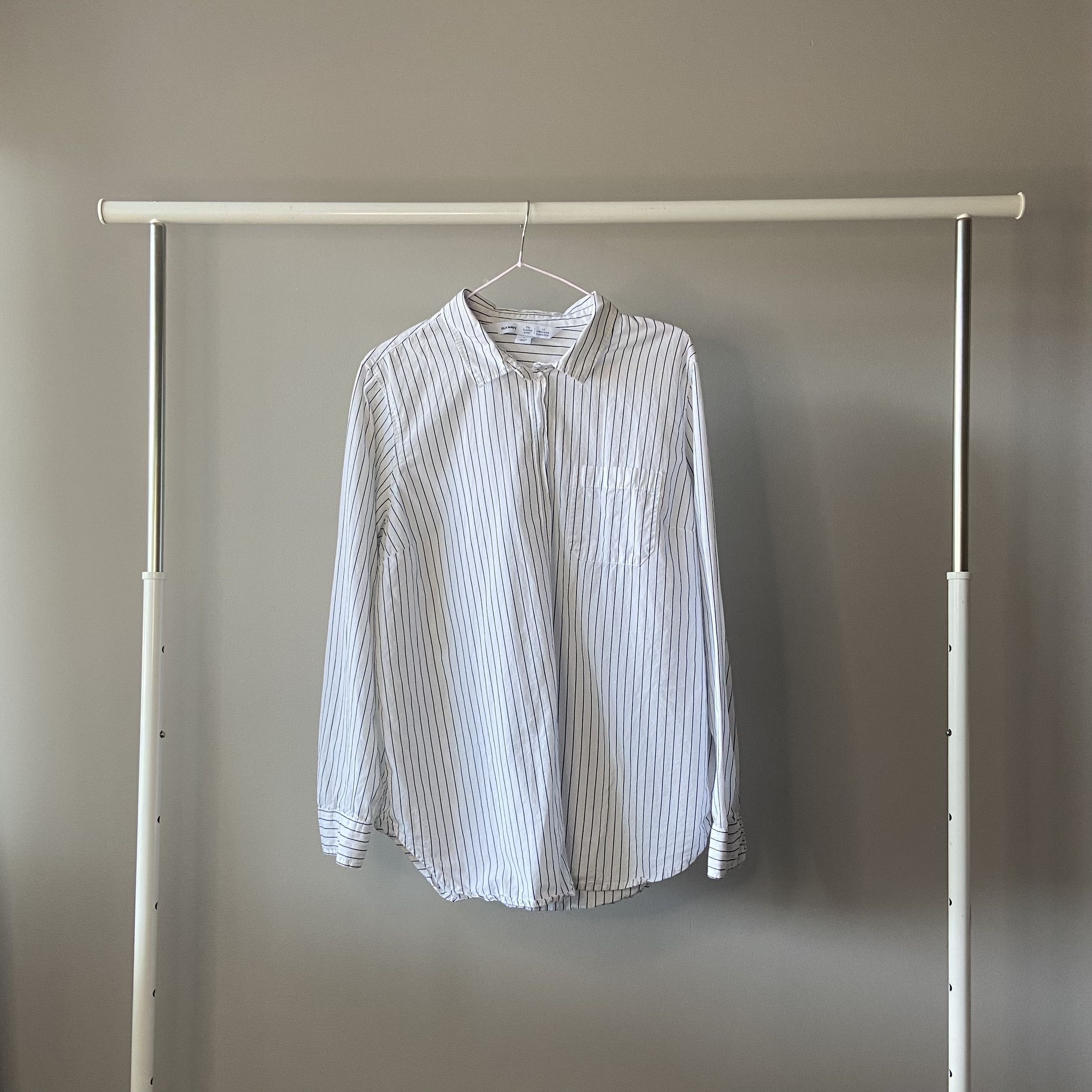 Old Navy LONG SLEEVE STRIPE BUTTON UP Size XL / US 12-14 / IT 48-50 - 1 Thumbnail