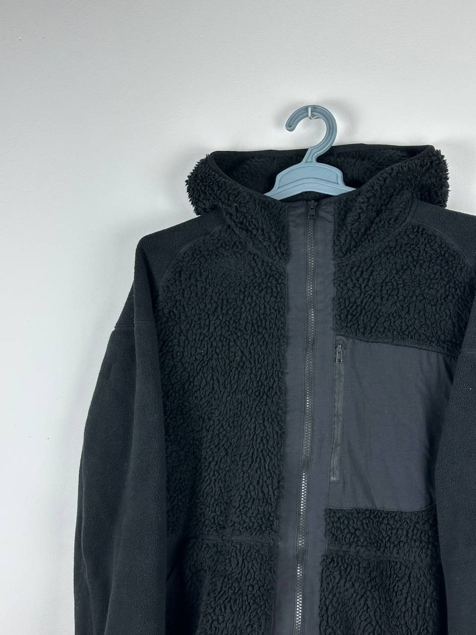 Uniqlo × White Mountaineering Uniqlo White Mountaineering Black Hooded Fleece Jacket Size US XL / EU 56 / 4 - 3 Thumbnail