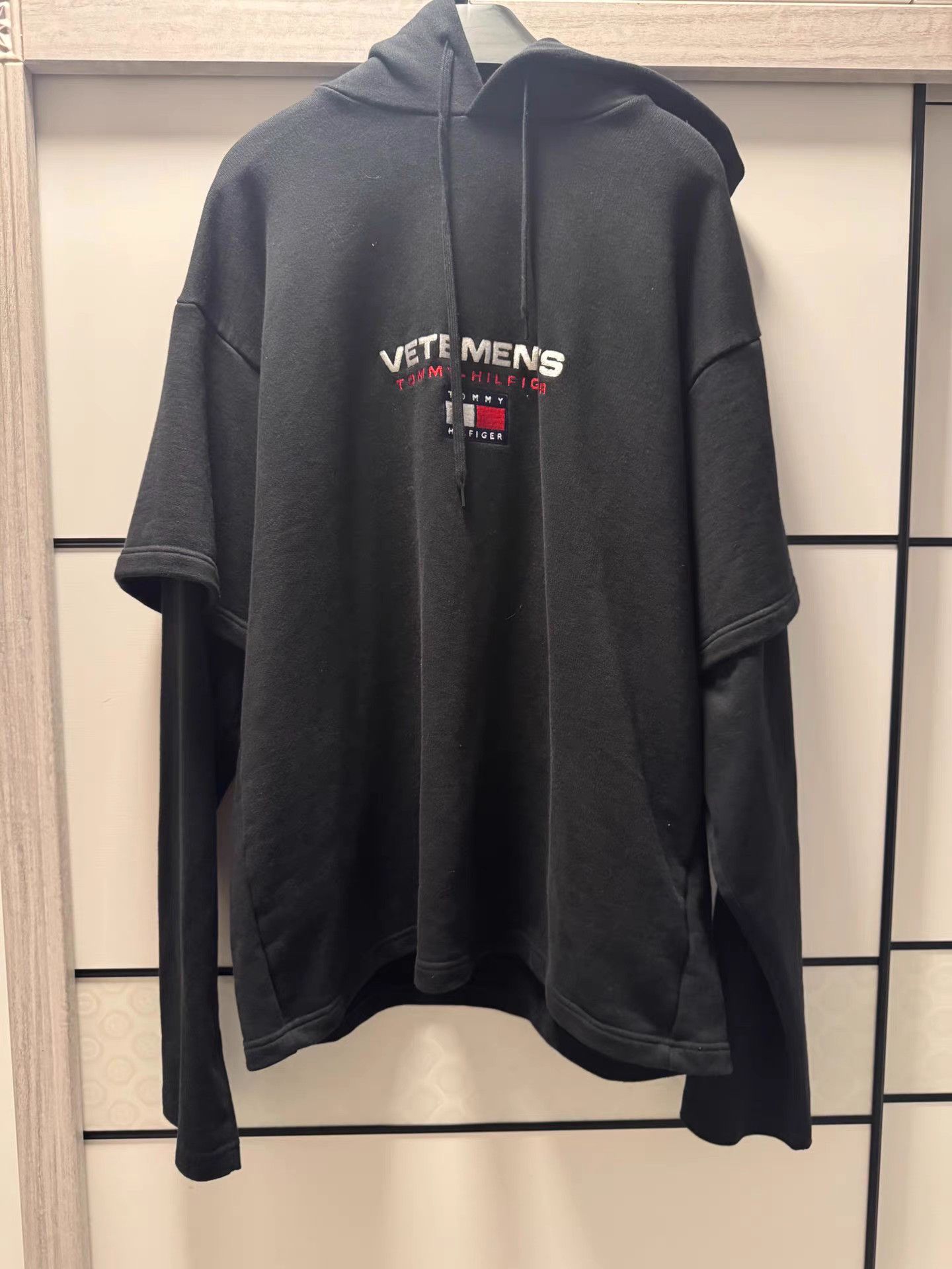 Vetements Vetements Fake Two-Piece Hoodie Size US S / EU 44-46 / 1 - 1 Thumbnail