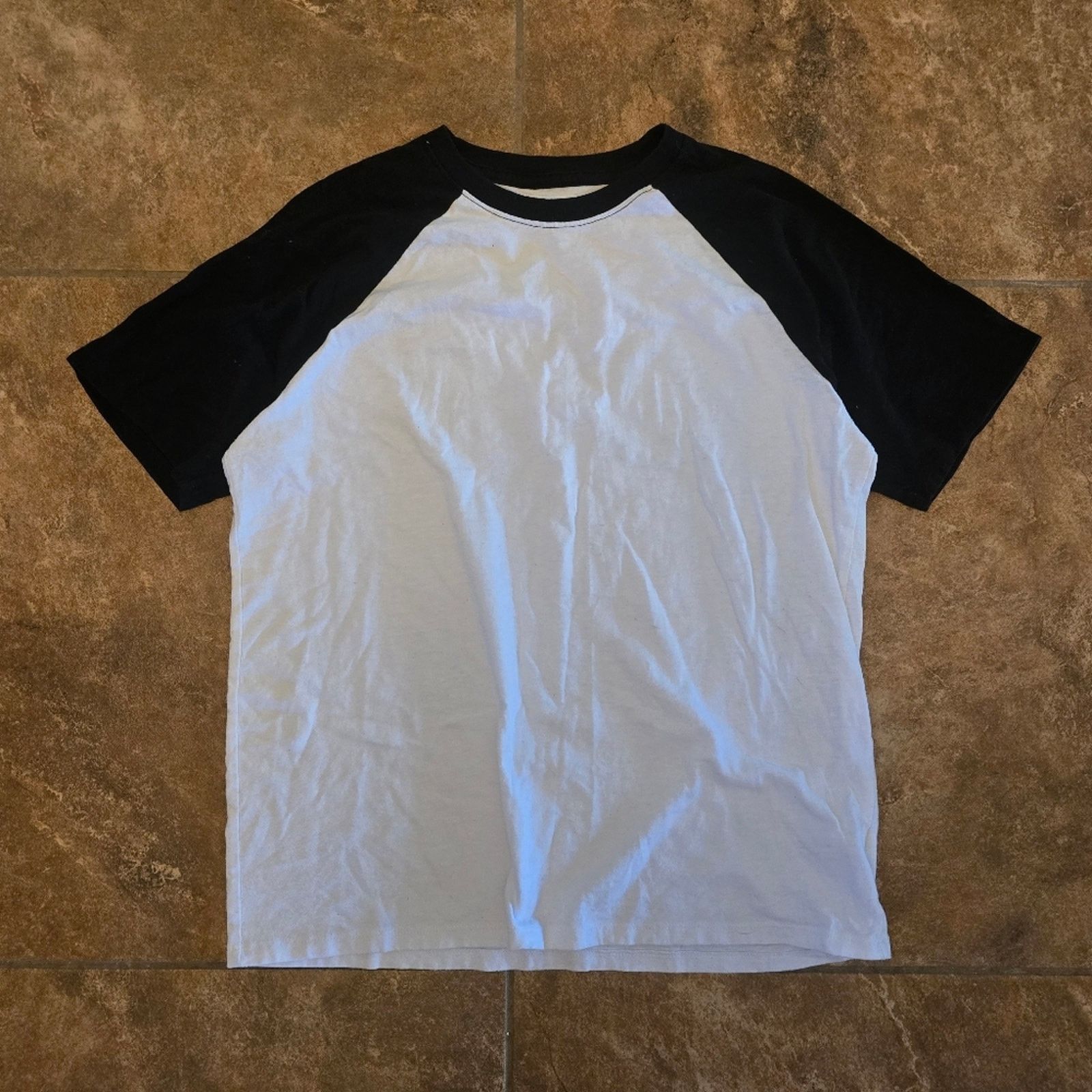 Other White Black | WN | Short Sleeve Size ONE SIZE - 1 Thumbnail