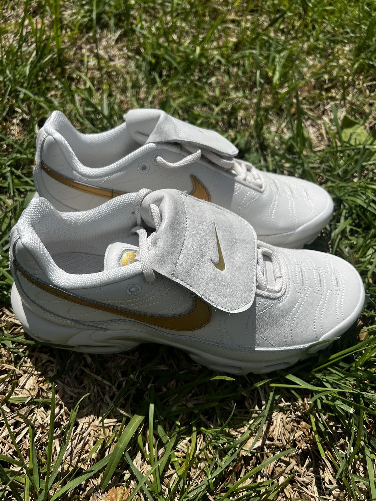 Nike NEW Nike size 7.5 Mens Air Max Plus Tiempo Phantom Leather Size US 7.5 / EU 40-41 - 8 Thumbnail