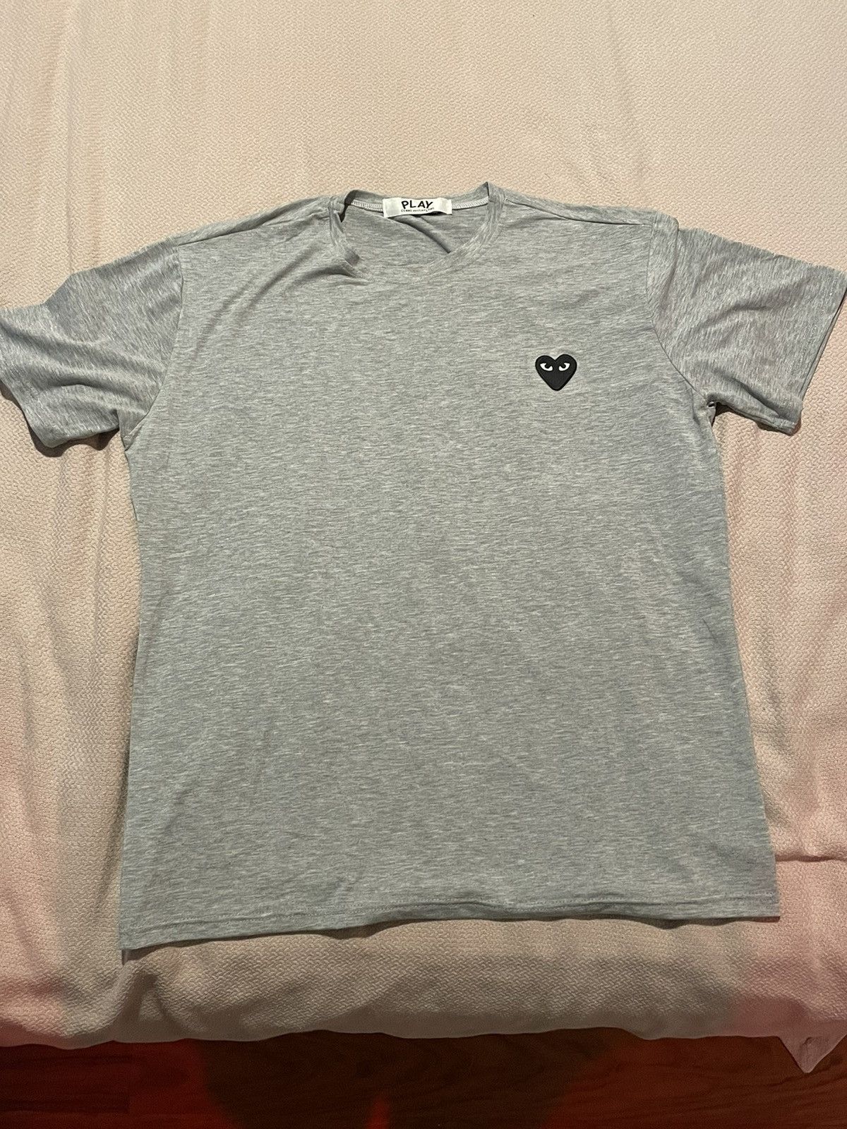 Comme des Garcons Comme Des Garçons Play TShirt (Grey) Size US XL / EU 56 / 4 - 1 Thumbnail