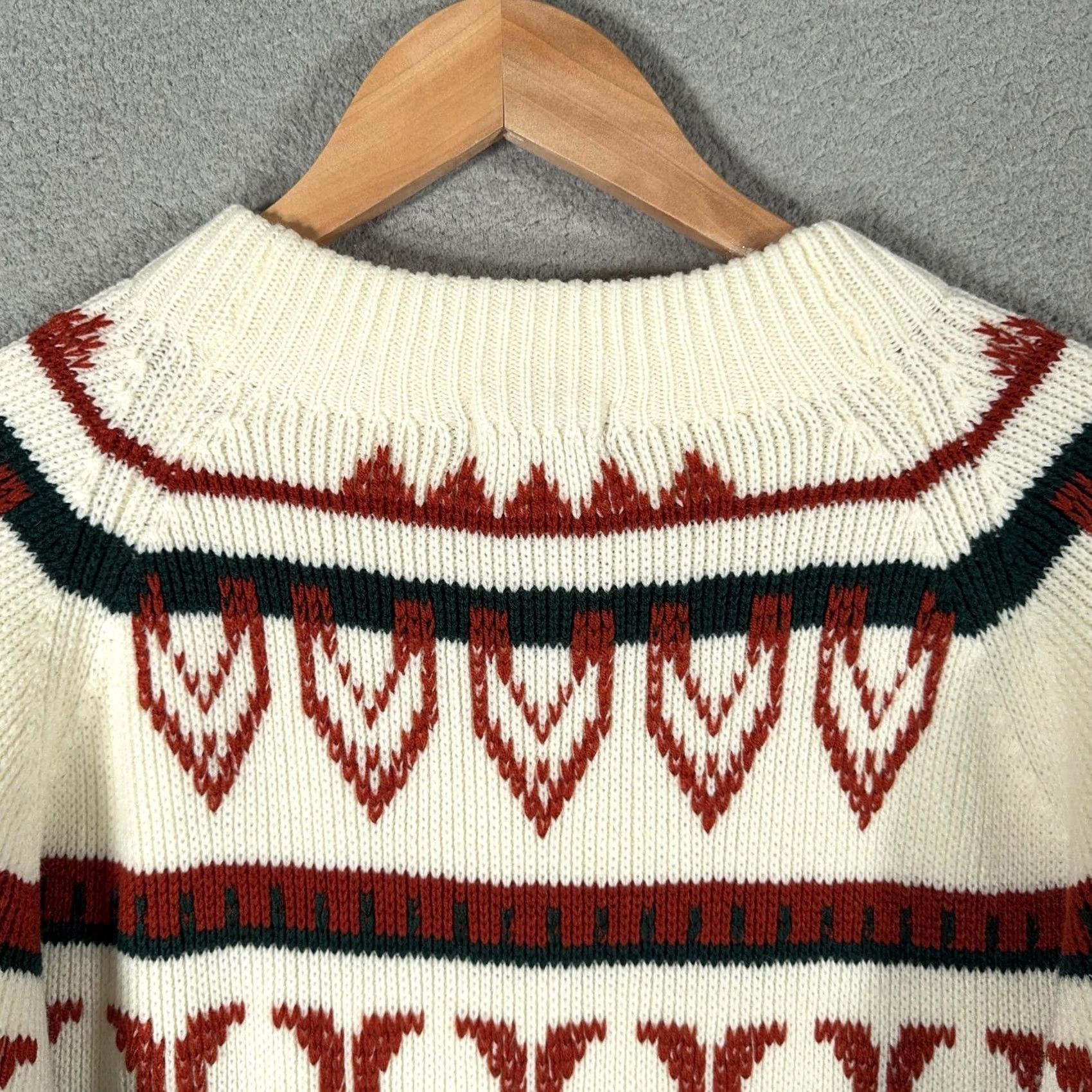 JCPenney VINTAGE JCPenney Sweater Mens Medium Green Nordic Fair Isle Ski Pullover 70s Size US M / EU 48-50 / 2 - 5 Thumbnail