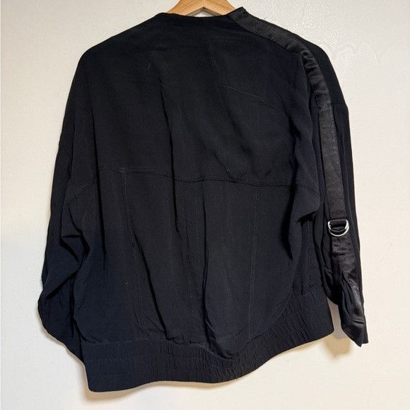 Vince Vince Black Button-Front Jacket w Satin Trim & D-Ring Sz S Size S / US 4 / IT 40 - 7 Thumbnail