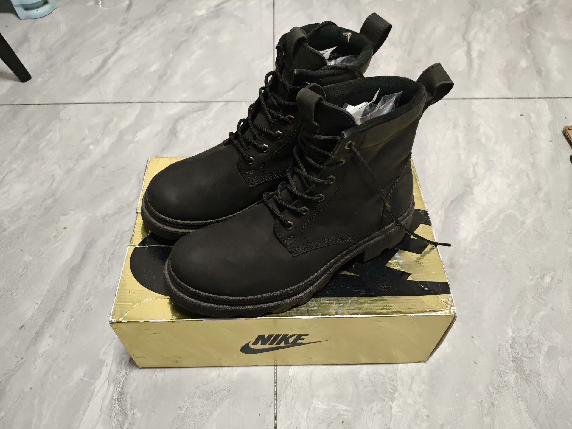 Ecco ECCO Leather Black Boots 8 Men Size US 8 / EU 41 - 1 Thumbnail