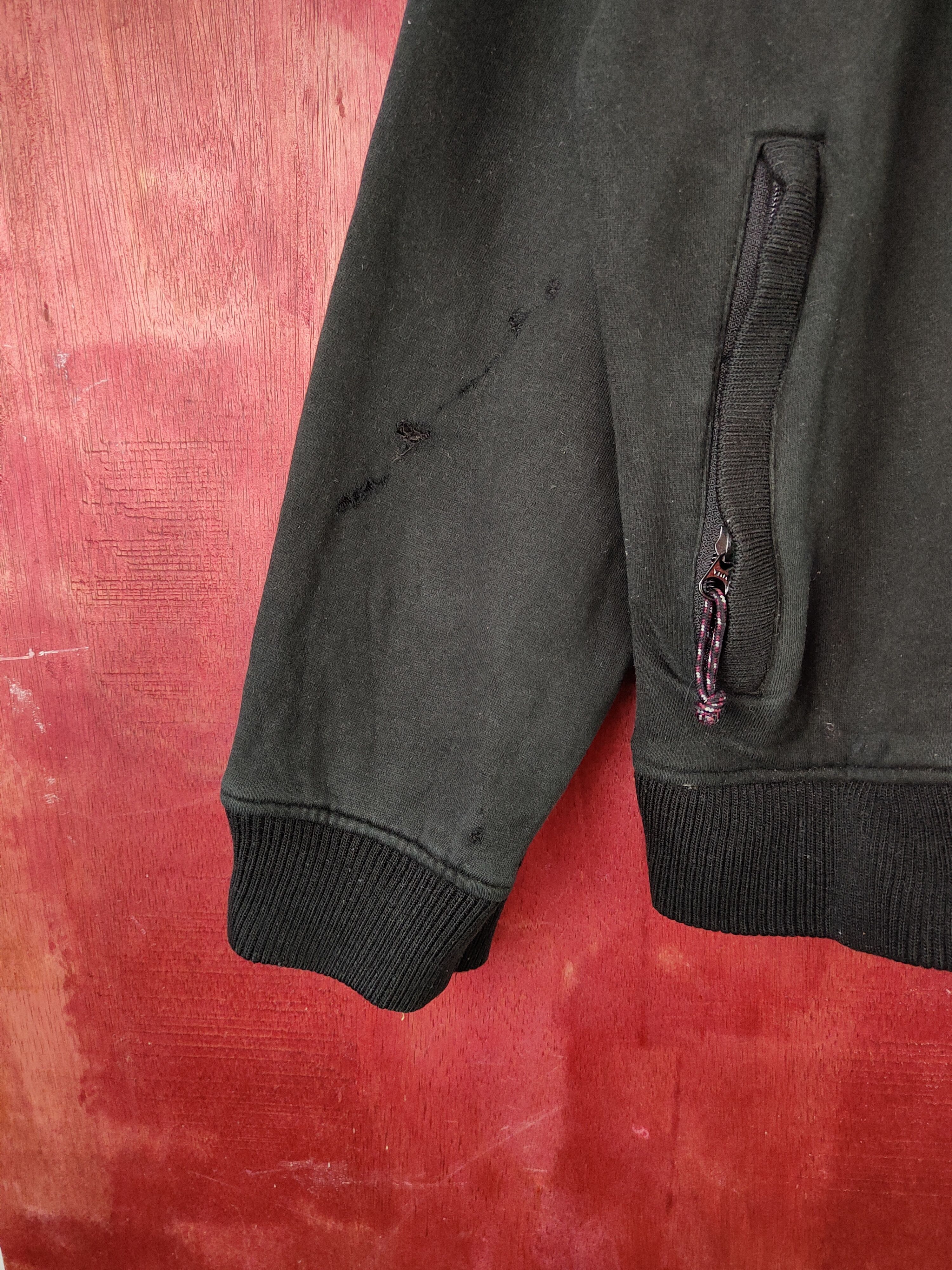 Columbia × Vintage Columbia GRT Black distressed ripped vintage Sweaters #S2136 Size US L / EU 52-54 / 3 - 8 Thumbnail