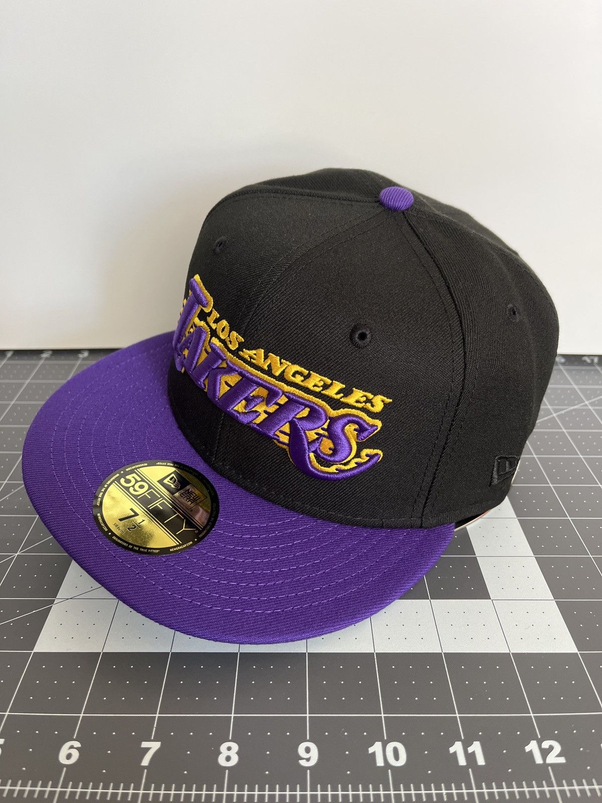 New Era Minneapolis Los Angeles Lakers 1/2 59fifty Black Two Tone Size ONE SIZE - 3 Thumbnail