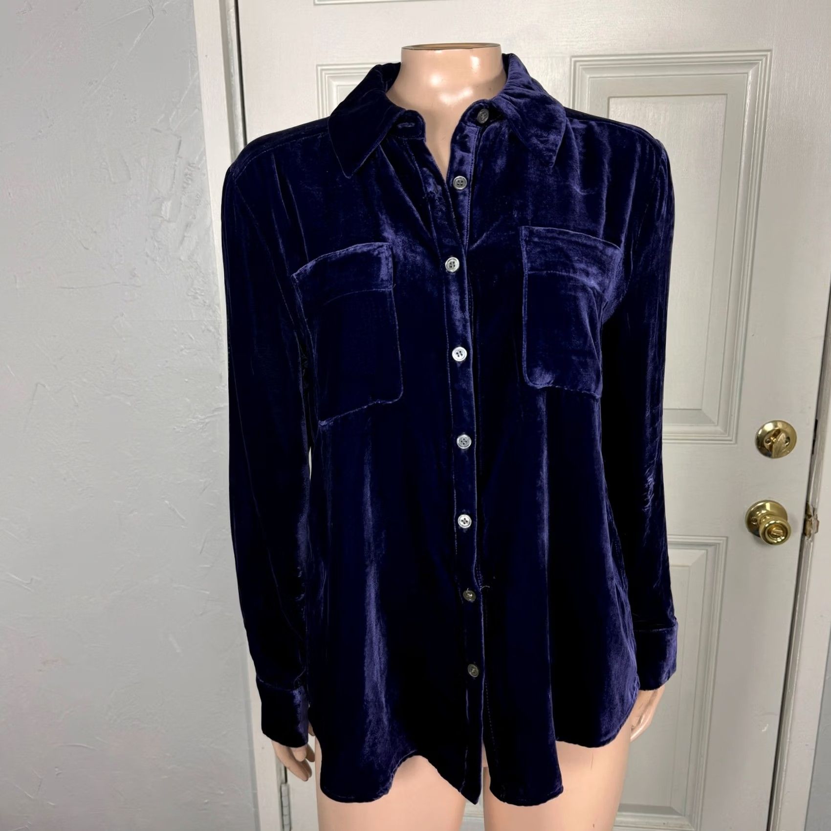 Vintage Sundance Women's Shirt XS Velvet Long Sleeve Button Bohemian Casual Size XS / US 0-2 / IT 36-38 - 2 Thumbnail