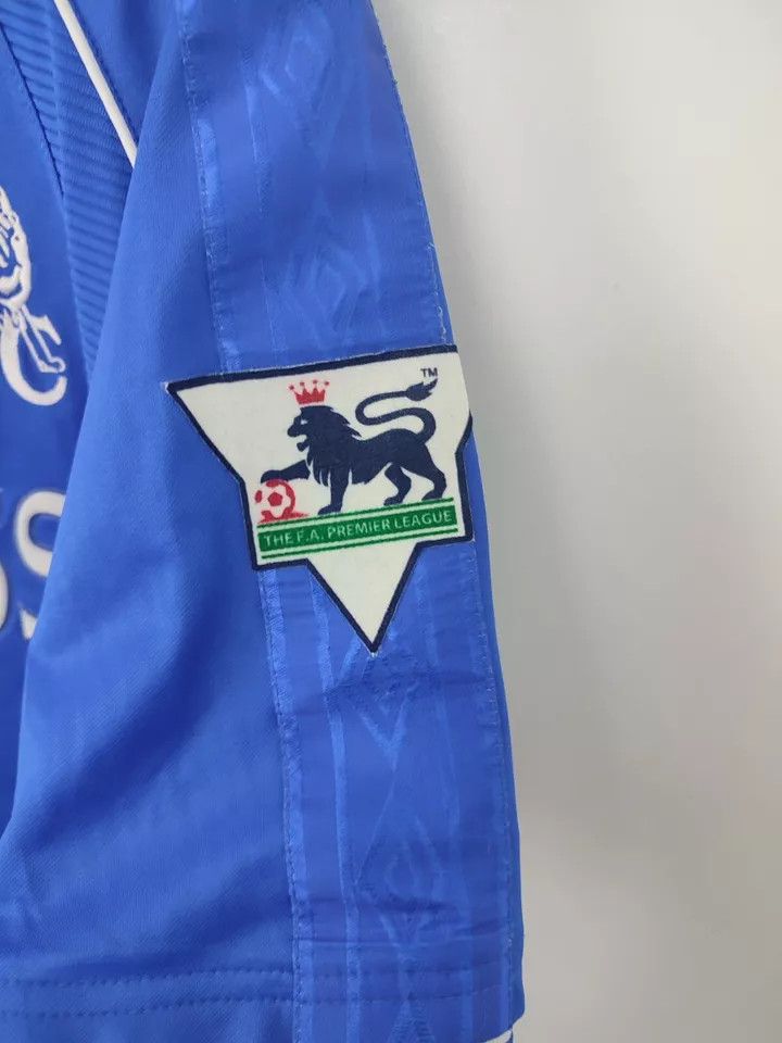 Umbro FC CHELSEA 1999-00 Home FOOTBALL Kit SHIRT SOCCER JERSEY #9 Size US L / EU 52-54 / 3 - 9 Thumbnail