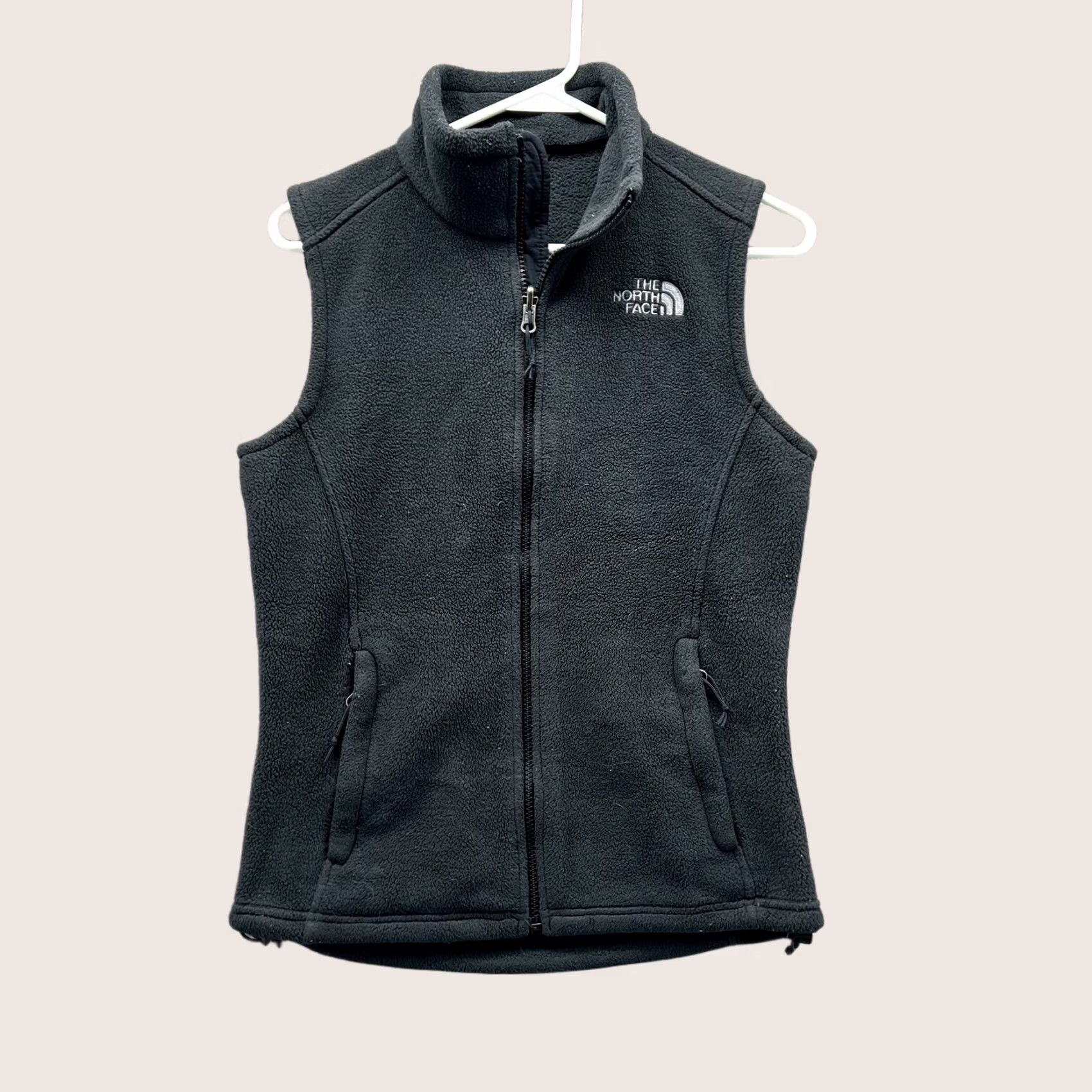 The North Face VINTAGE The North Face Vest Womens XS Polartec Black Full Zip Sleeveless Fleece Size XS / US 0-2 / IT 36-38 - 1 Thumbnail