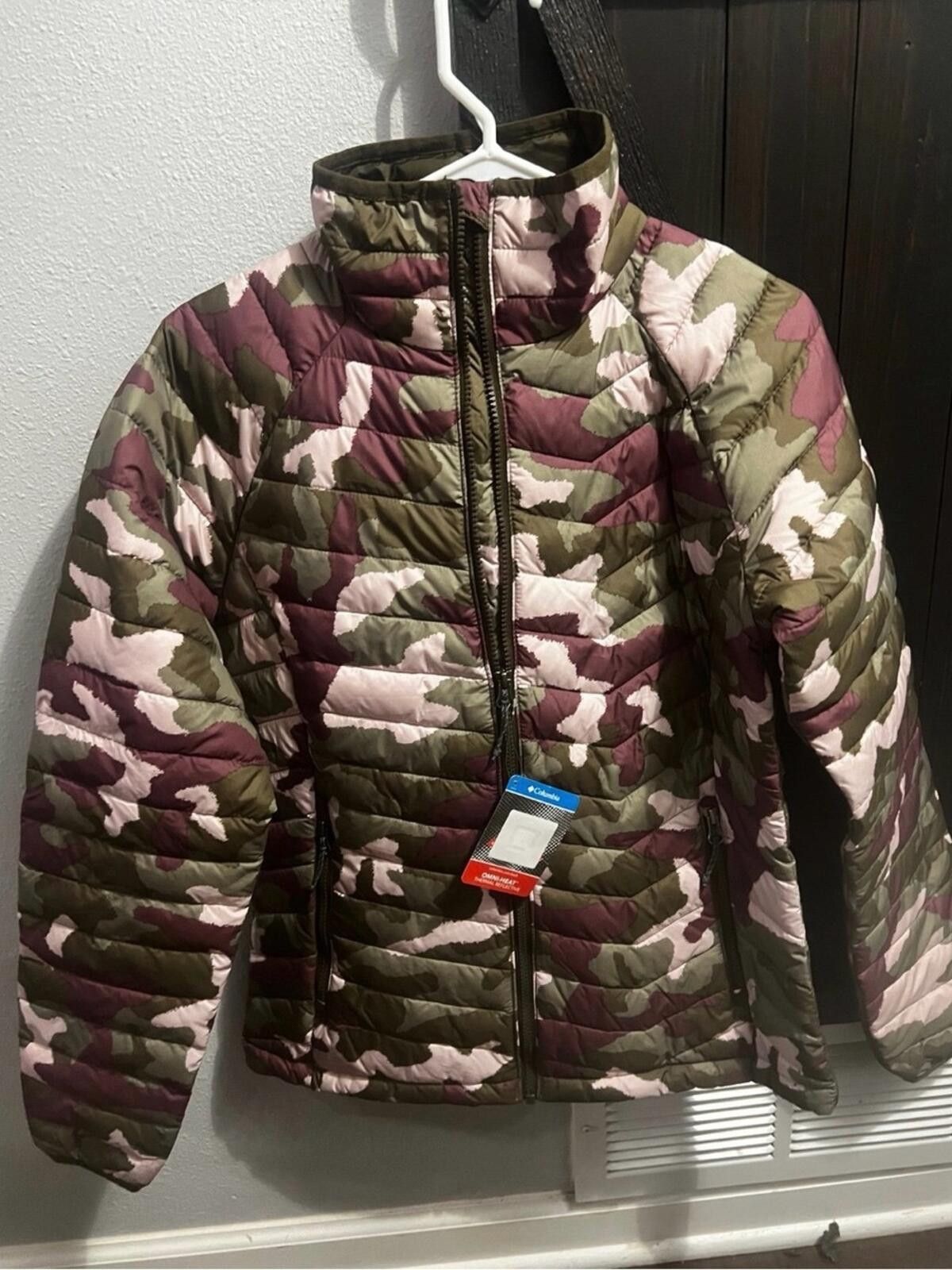 Columbia Columbia Camo Puffer Jacket Size M / US 6-8 / IT 42-44 - 1 Thumbnail