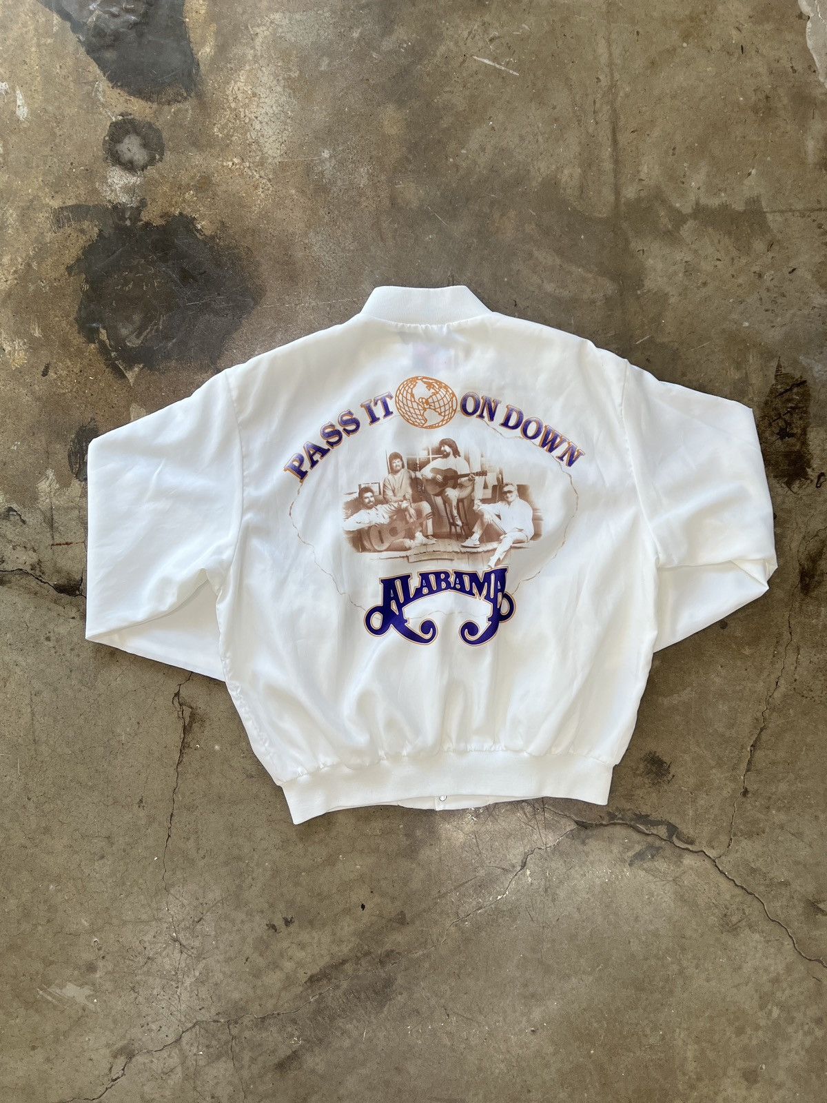 Vintage Vintage 90s Alabama Pass It On Down Bomber Jacket XL Size US XL / EU 56 / 4 - 2 Thumbnail