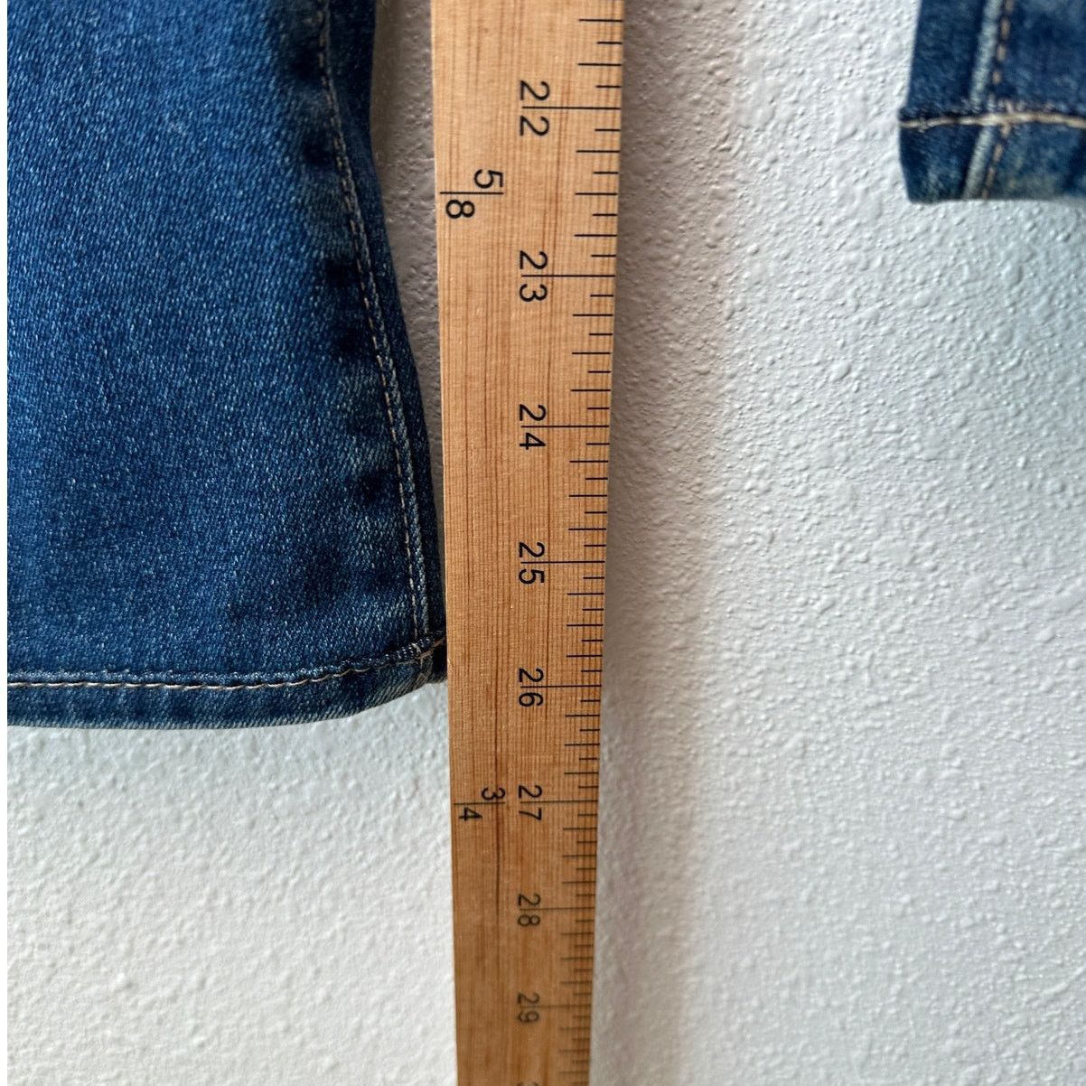 AG Adriano Goldschmied AG Prima Jeans Medium Light Wash Womens US 30R Cigarette Size 30" / US 8 / IT 44 - 14 Thumbnail