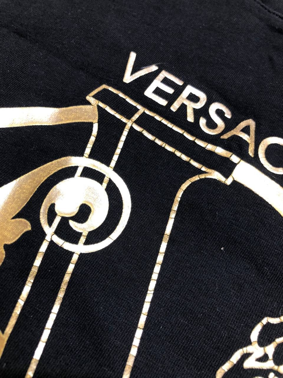 Versace Jeans Couture Luxury Versace Jeans T-shirt Big Logo Gold Rare Size US L / EU 52-54 / 3 - 7 Thumbnail