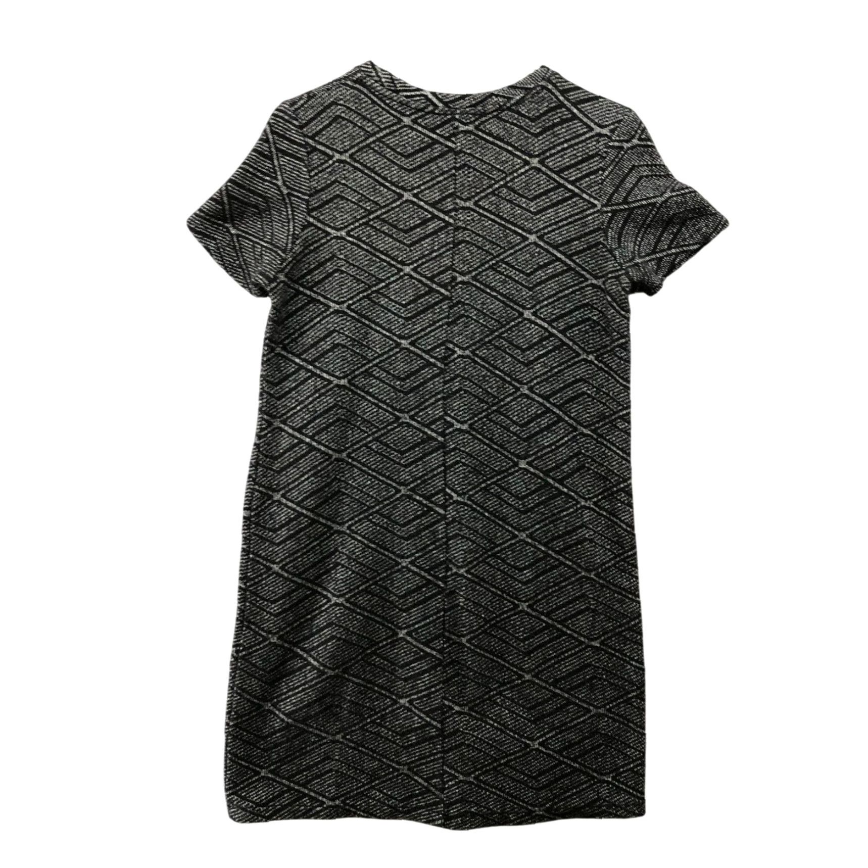 Zara Zara Short Sleeve Shift Dress S Black White Printed Knit Stretch Sweater Dress Size S / US 4 / IT 40 - 2 Thumbnail