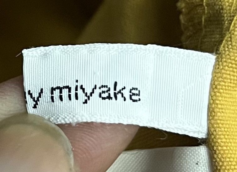Issey Miyake × Japanese Brand × Vintage Vintage Issey Miyake Yellow Coat Rare ELK Label Size US XL / EU 56 / 4 - 15 Thumbnail