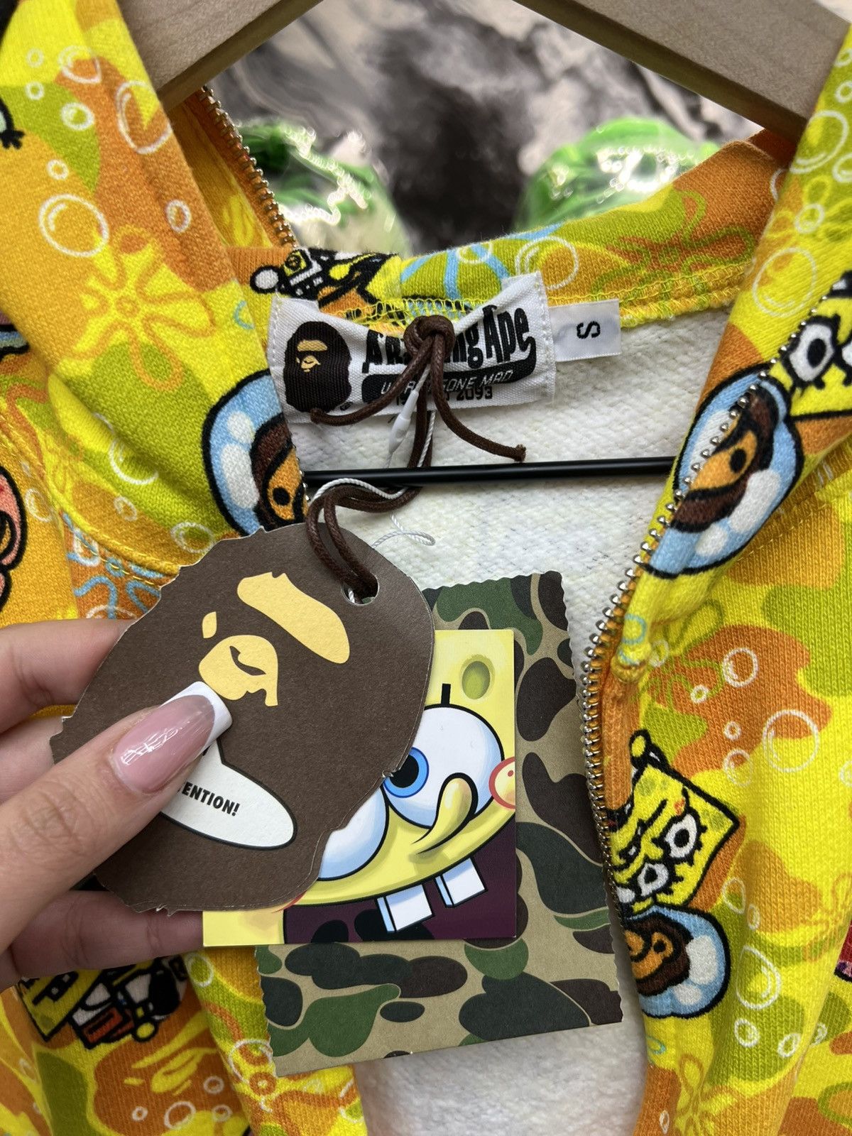 Bape Bape spongbob shark fullzip hoodie Size US S / EU 44-46 / 1 - 7 Thumbnail