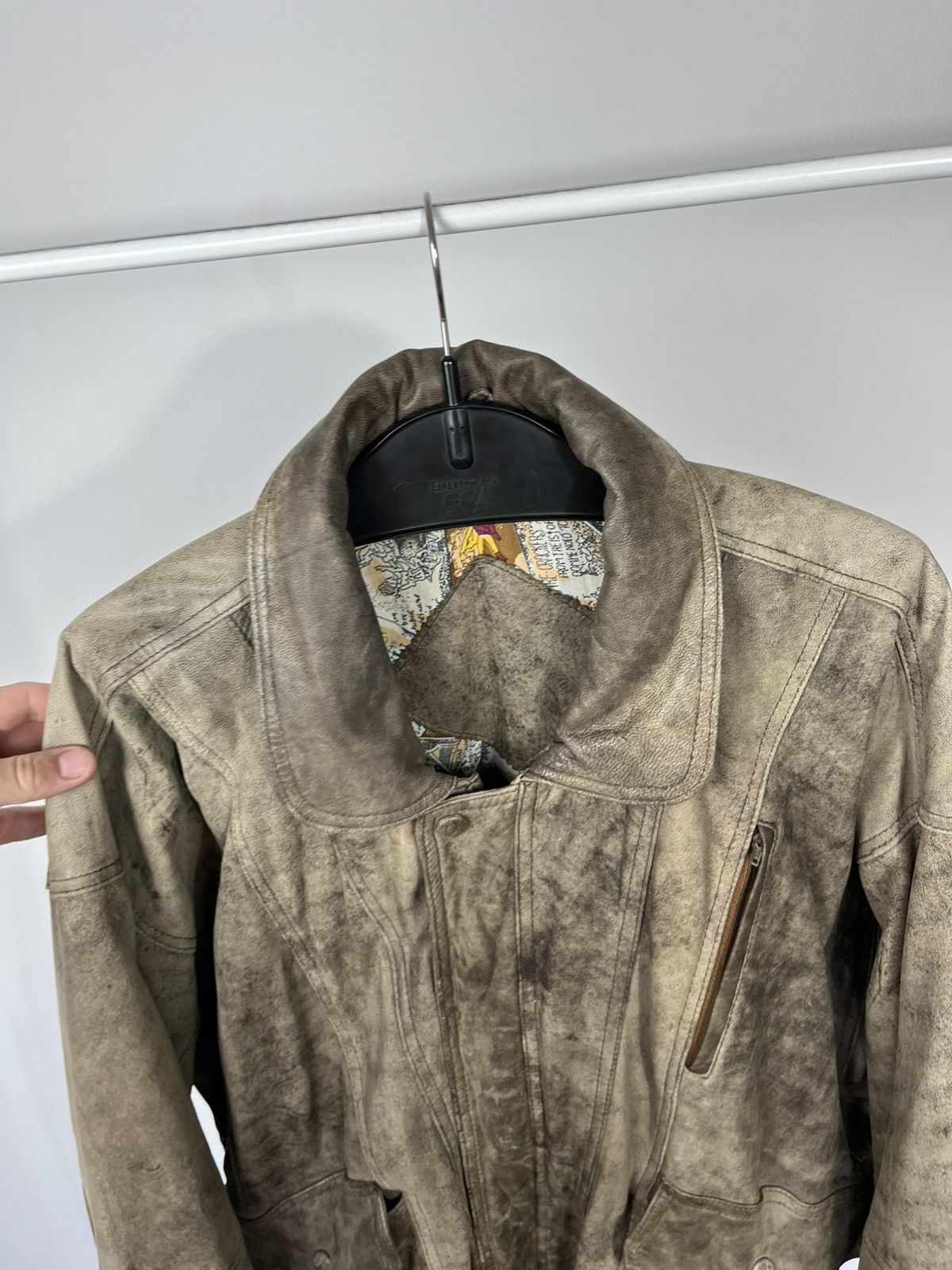 Genuine Leather Vintage Distressed Leather Jacket Brown Bomber Style Coat Size US XL / EU 56 / 4 - 6 Thumbnail