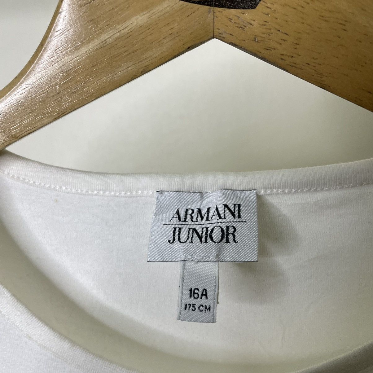 Armani Armani Junior A Sparkling Summer T Shirt Size S / US 4 / IT 40 - 4 Thumbnail