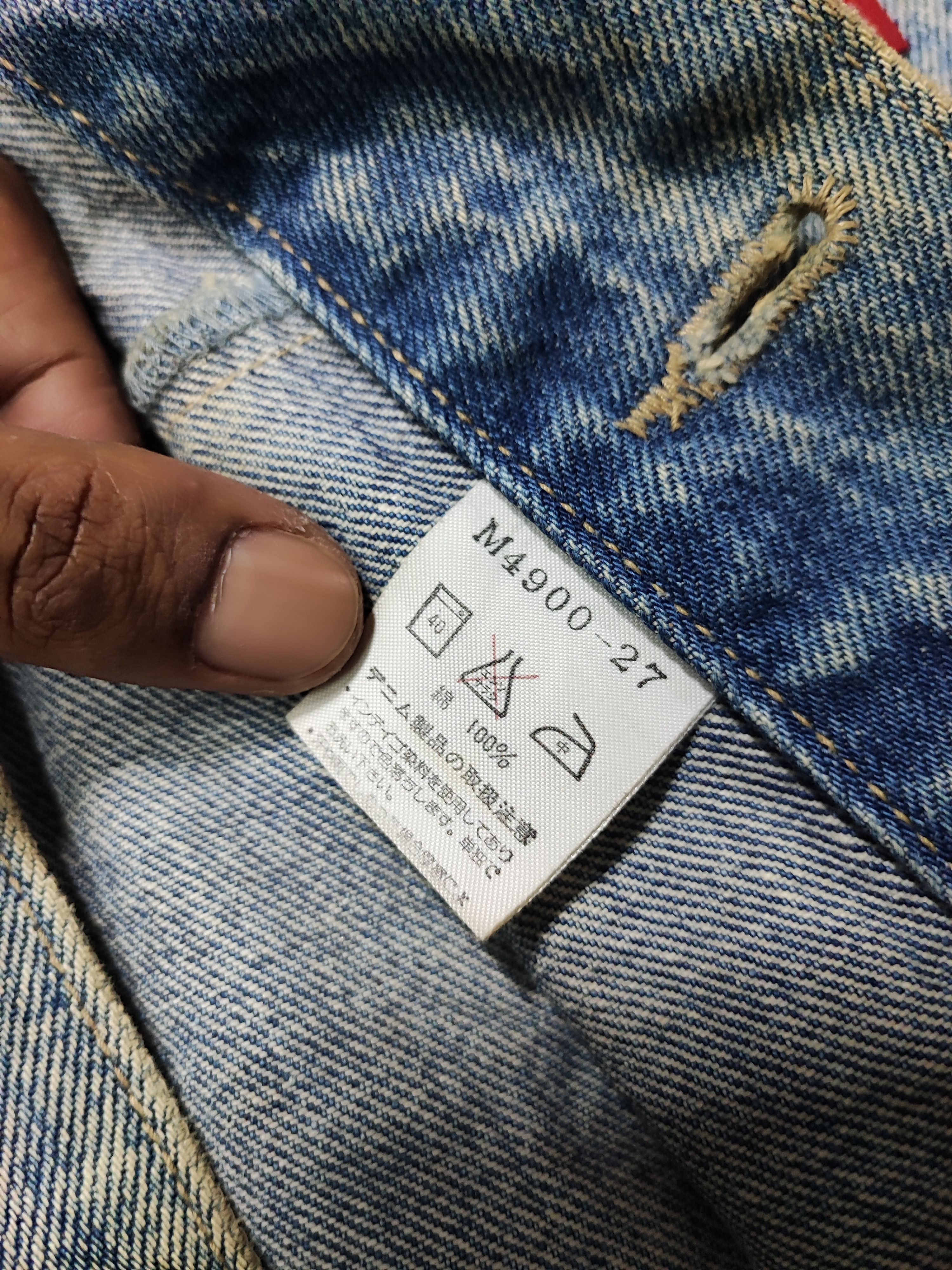 Wrangler Vintage Wrangler 90s Distressed Acid Wash Denim Jacket Size US L / EU 52-54 / 3 - 14 Thumbnail