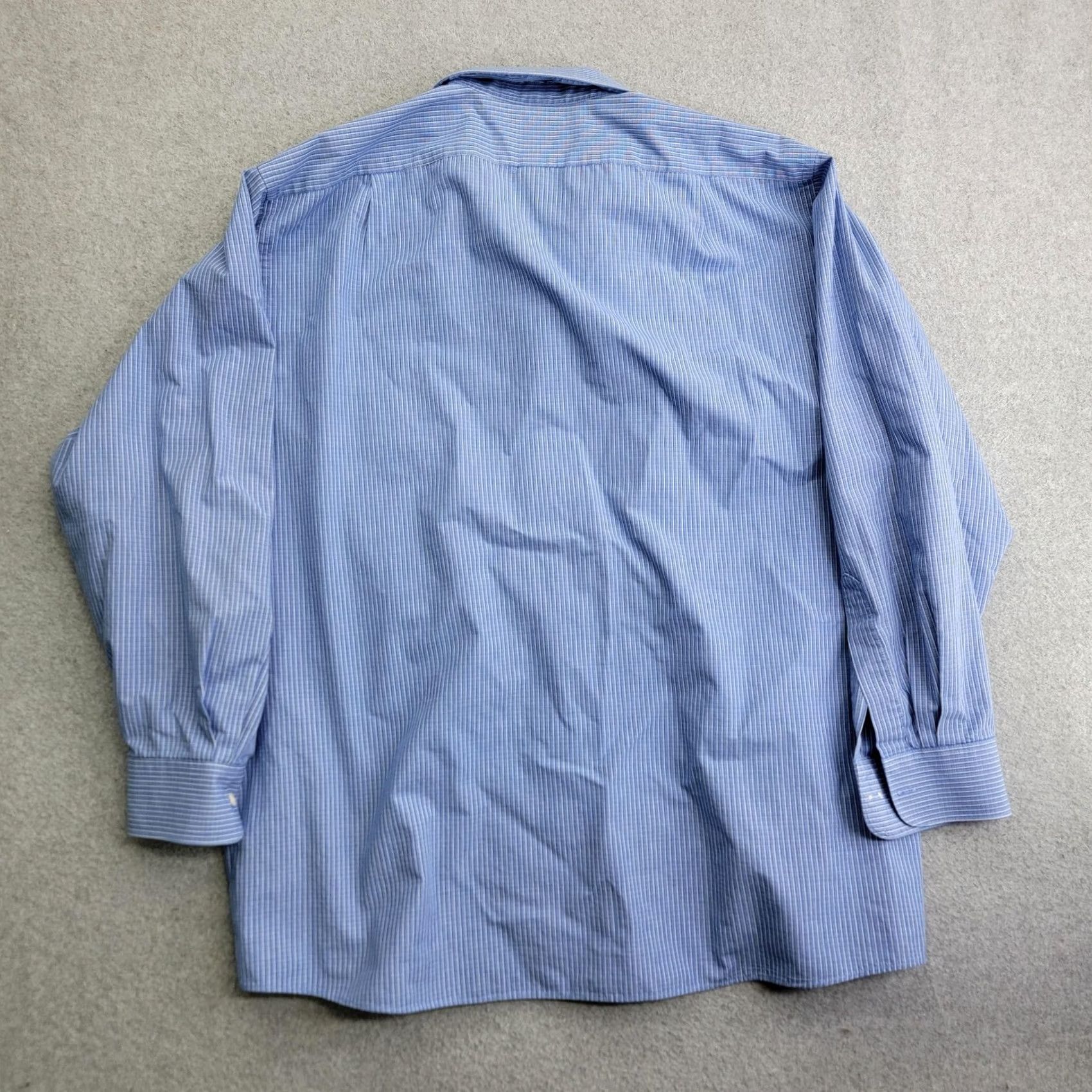 Van Heusen Van Heusen Shirt Mens XL Blue Broadcloth Button Front Wrinkle Free Regular Fit Size US XL / EU 56 / 4 - 6 Thumbnail