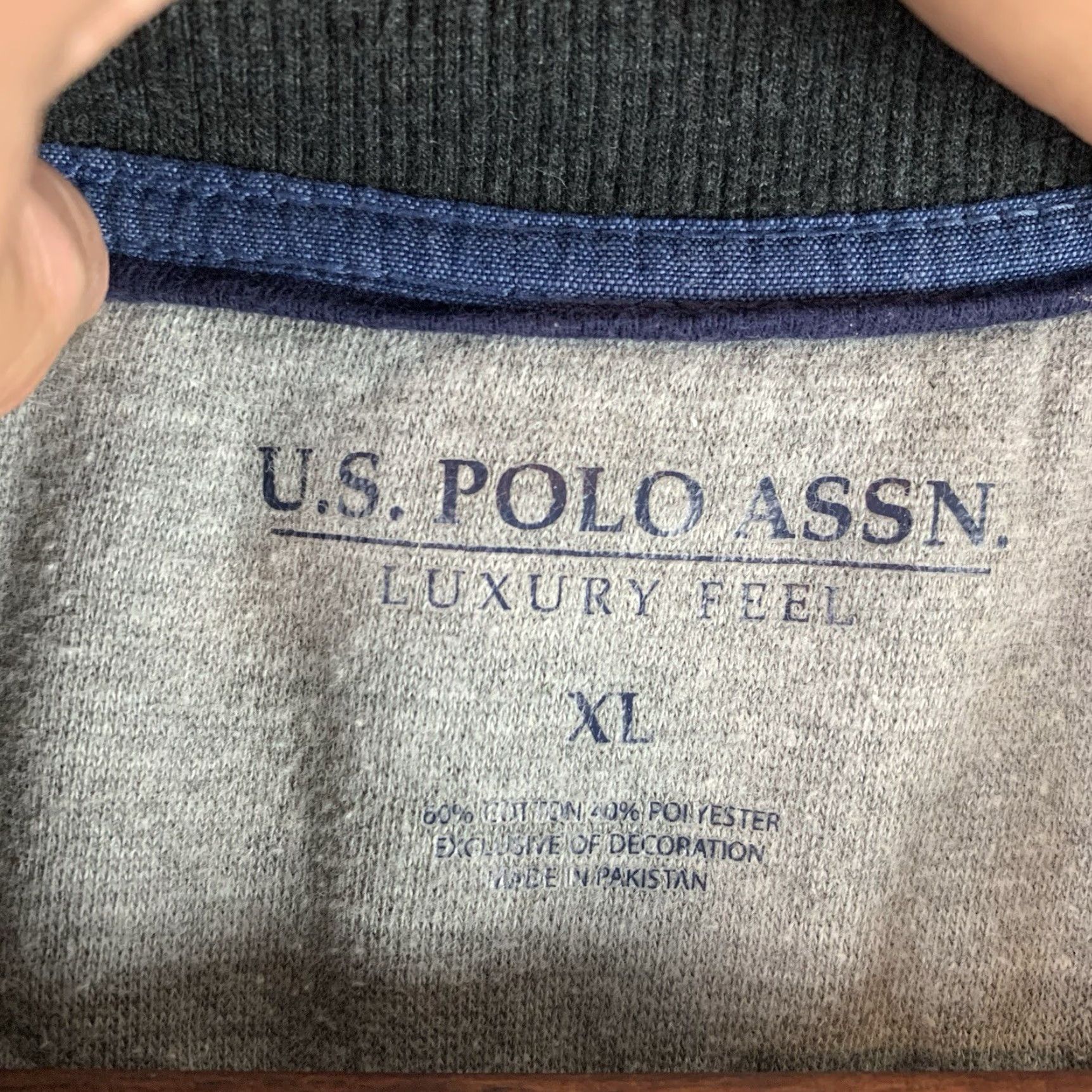 U.S. Polo Assn. U.S. Polo Assn. Sweater Men XL Dark Long Sleeve Luxury Feel Sweatshirt Crew Neck Charcoal Cotton Polyester Knit Pullover Embroidered Logo Regular Fit Size US XL / EU 56 / 4 - 4 Thumbnail