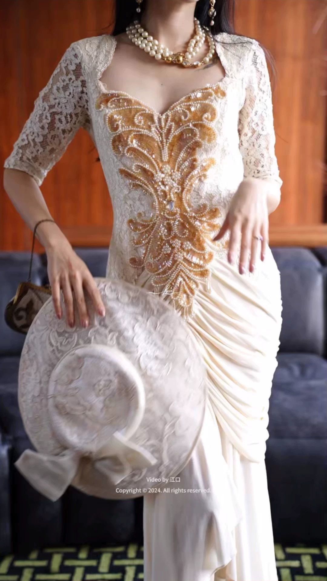 Vintage USA Vintage Cream Beaded Lace Bodycon Dress w/Shoulder Pads L Size L / US 10 / IT 46 - 1 Thumbnail