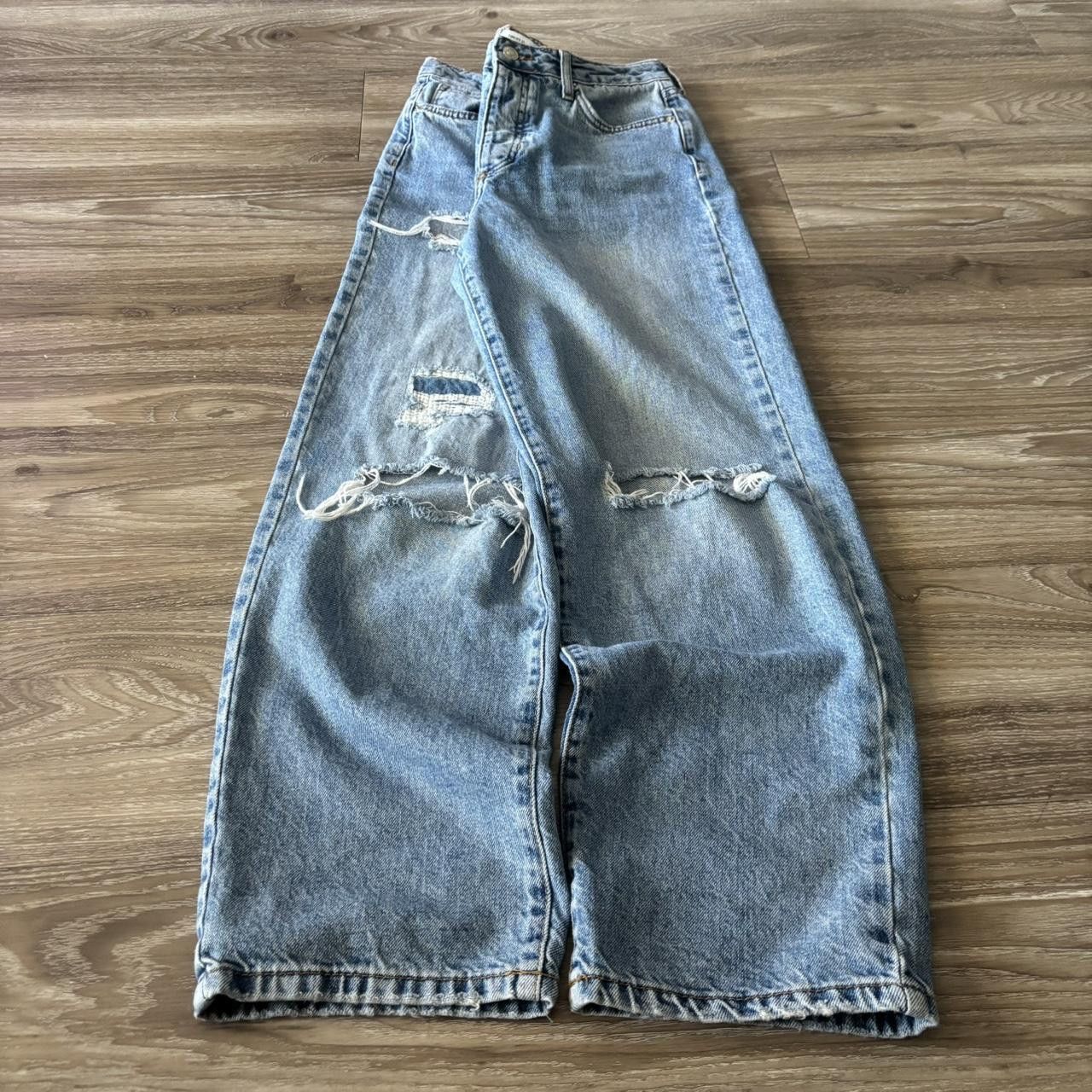 Vintage Crazy Vintage Y2K/2000s Light Wash Distressed Denim Jeans! 28x29 Size US 28 / EU 44 - 3 Thumbnail