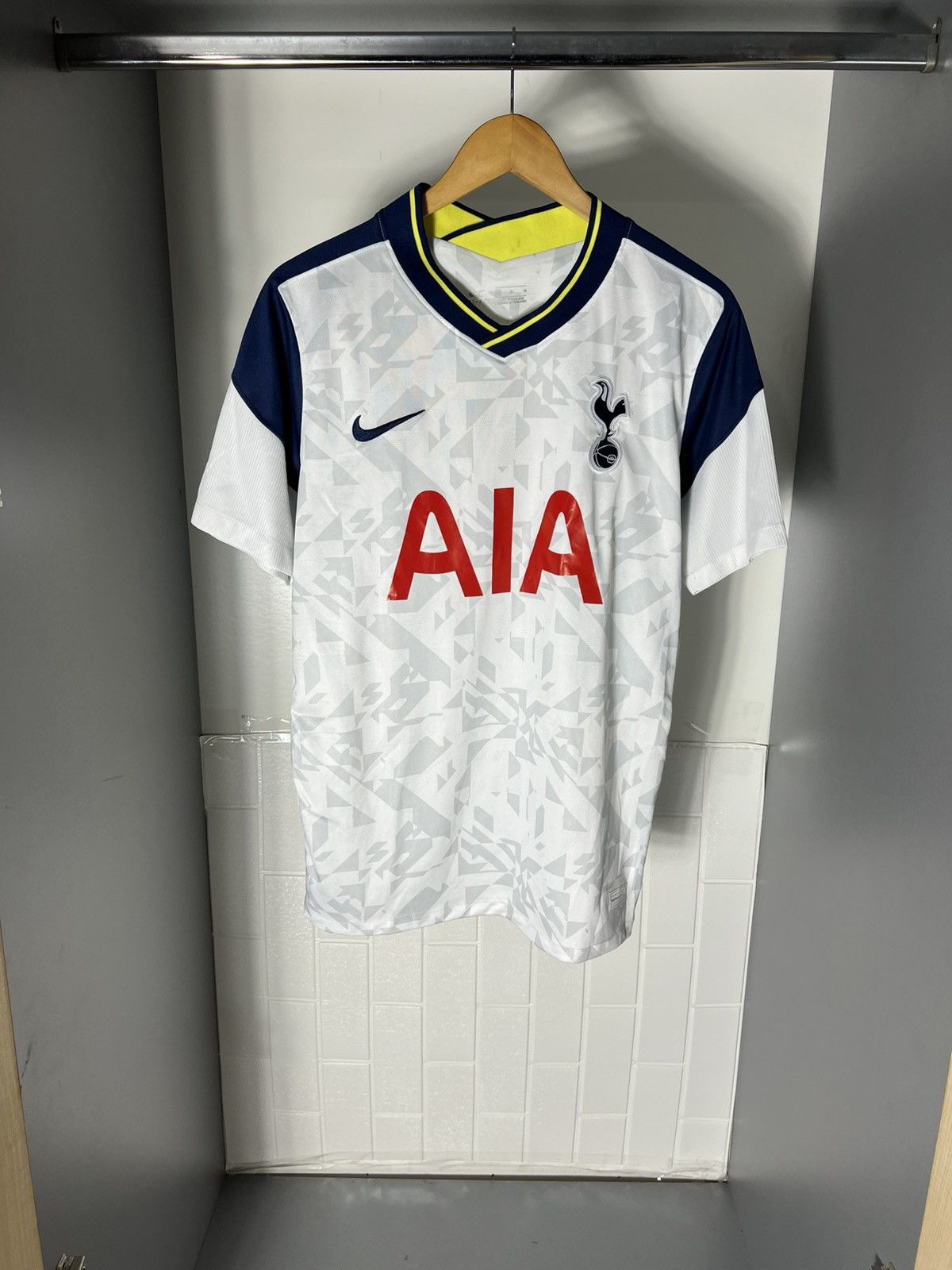 Nike VINTAGE NIKE FC TOTTENHAM HOTSPUR ENGLAND SOCCER JERSEY Y2K Size US M / EU 48-50 / 2 - 1 Thumbnail