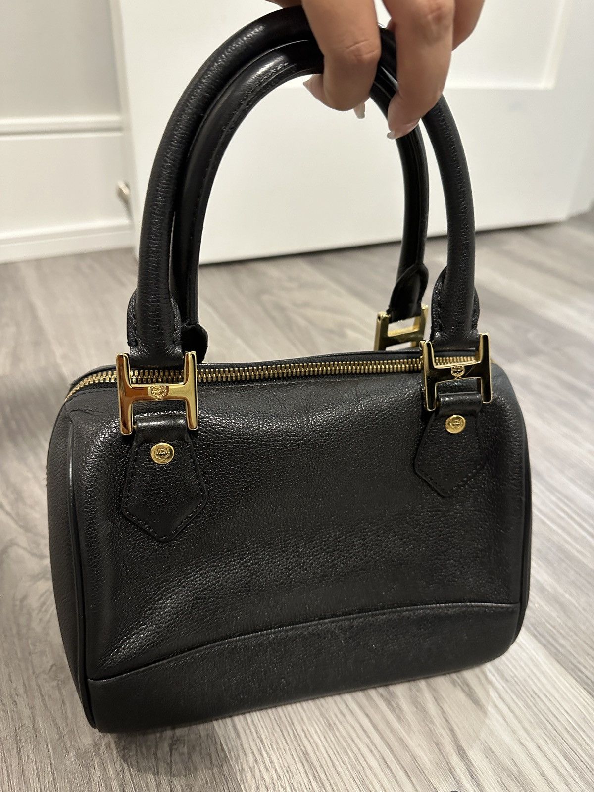 MCM MCM Black Pebble Leather Boston Satchel w/ Gold Hardware Size ONE SIZE - 5 Thumbnail
