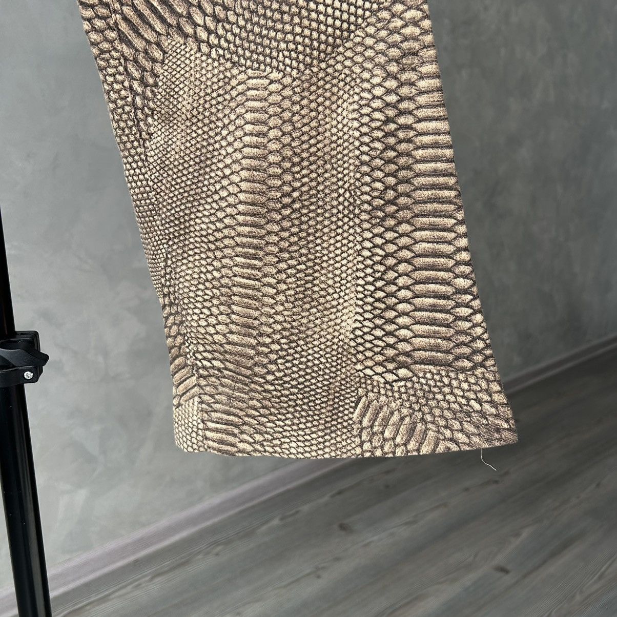 Just Cavalli 00s Just Cavalli Python Snakeskin Flared Pants Size US 32 / EU 48 - 13 Thumbnail