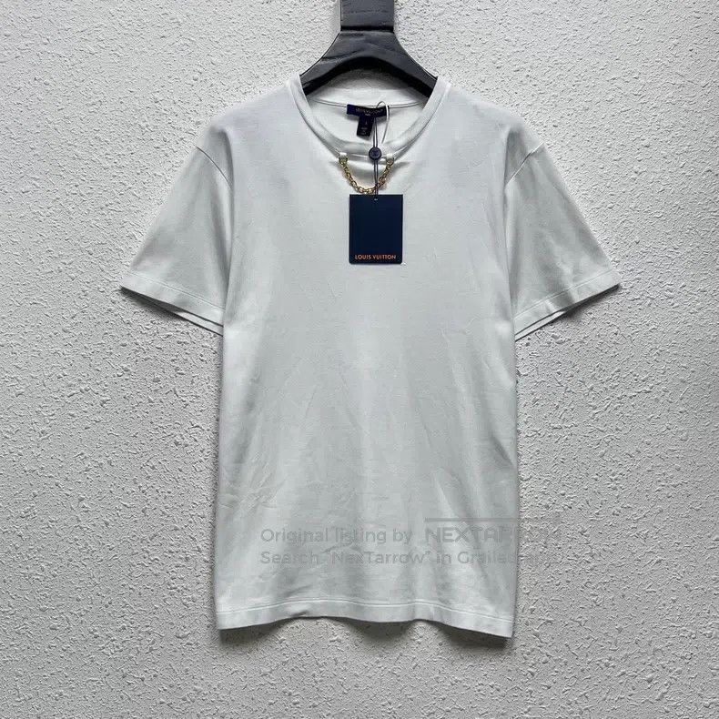 Louis Vuitton Louis Vuitton White solid chain logo short sleeves Size US S / EU 44-46 / 1 - 1 Thumbnail