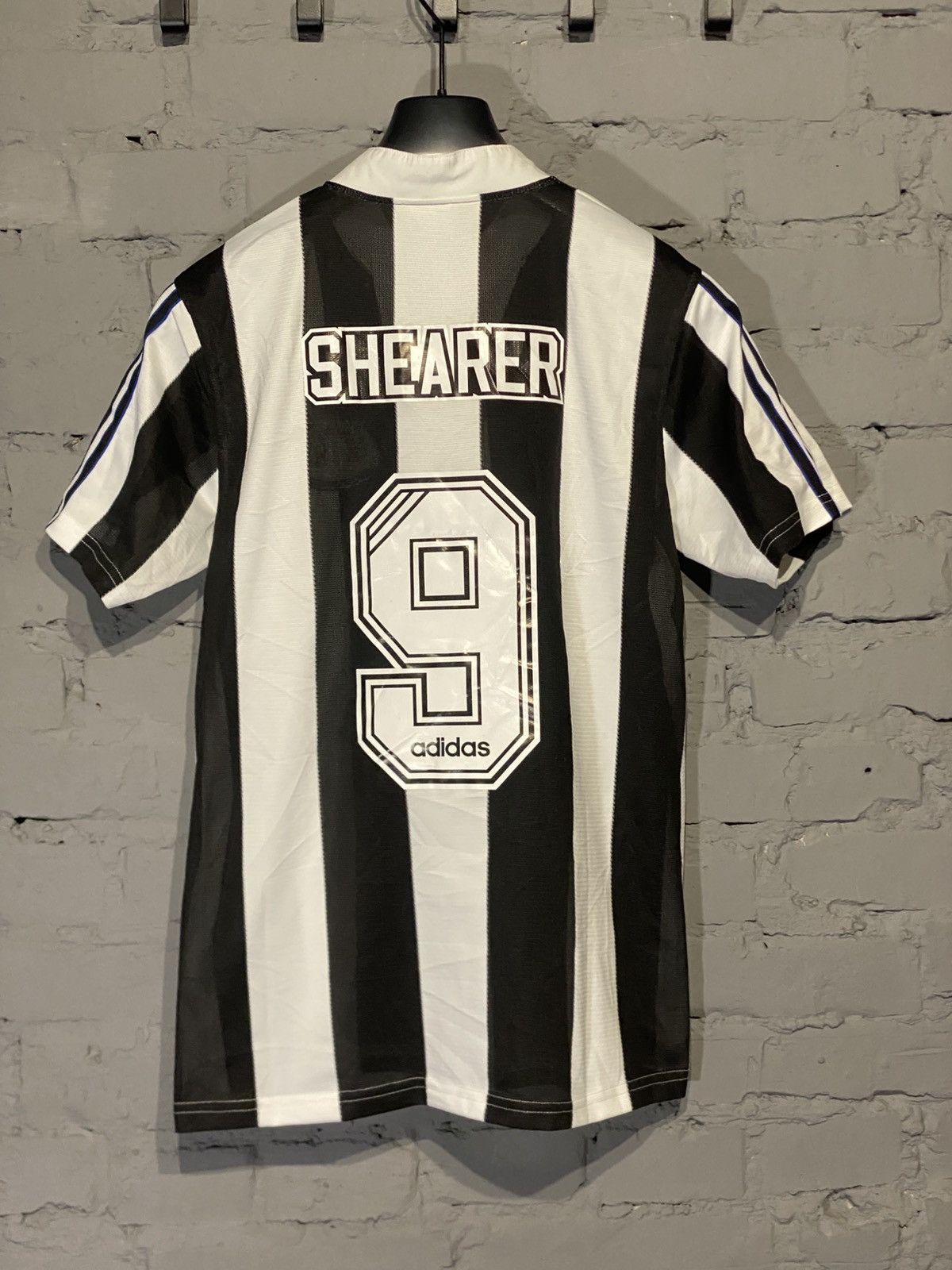 Adidas × Vintage Jersey Adidas Newcastle United #9 Shearer vintage blokecore Size US M / EU 48-50 / 2 - 4 Thumbnail