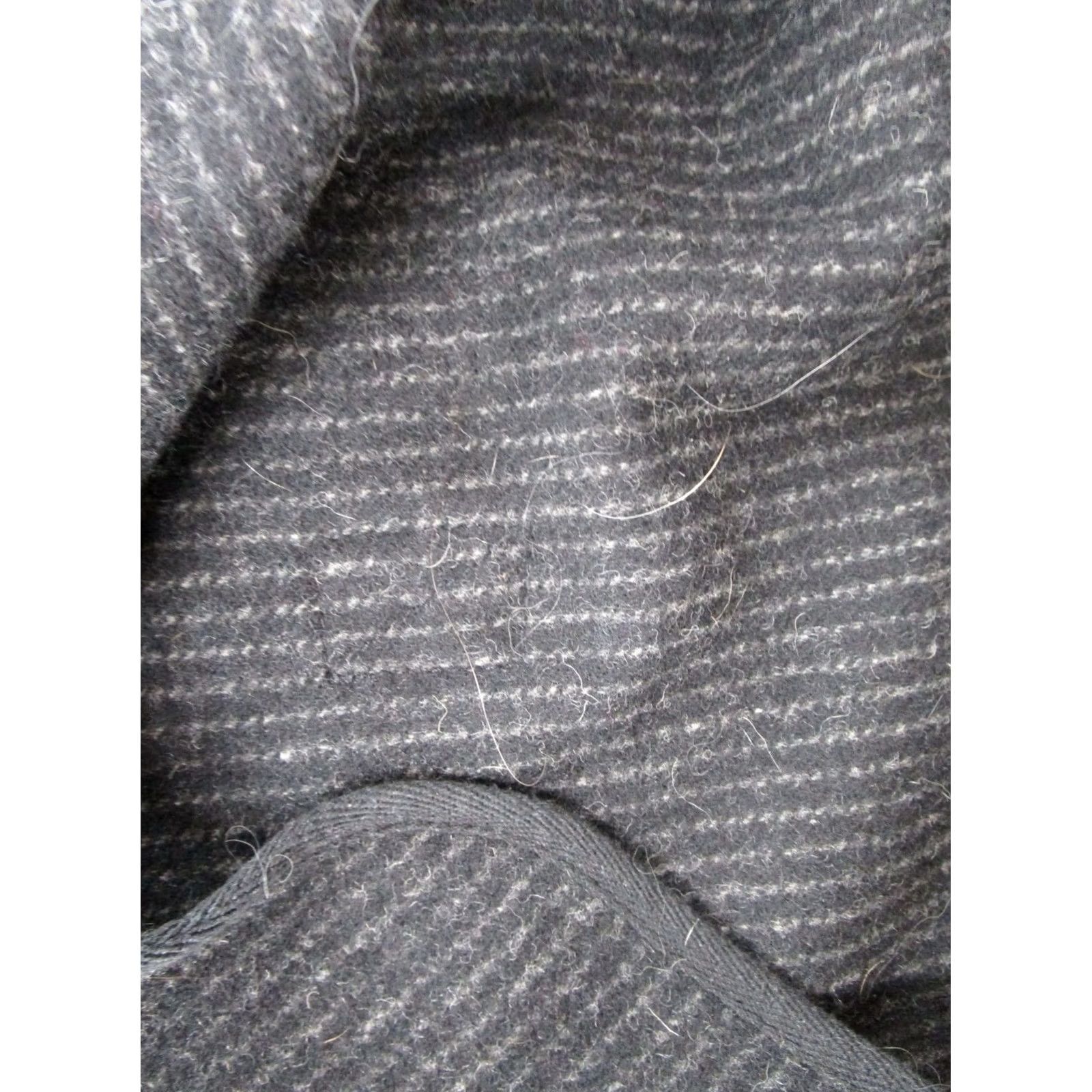 Vintage Woolrich Vest Wool Blend Black Gray Striped Women’s XL Pockets Full Zip Sleeveless Short Jacket/Coat Winter Fall Casual Womens Size XL Black Size XL / US 12-14 / IT 48-50 - 4 Thumbnail