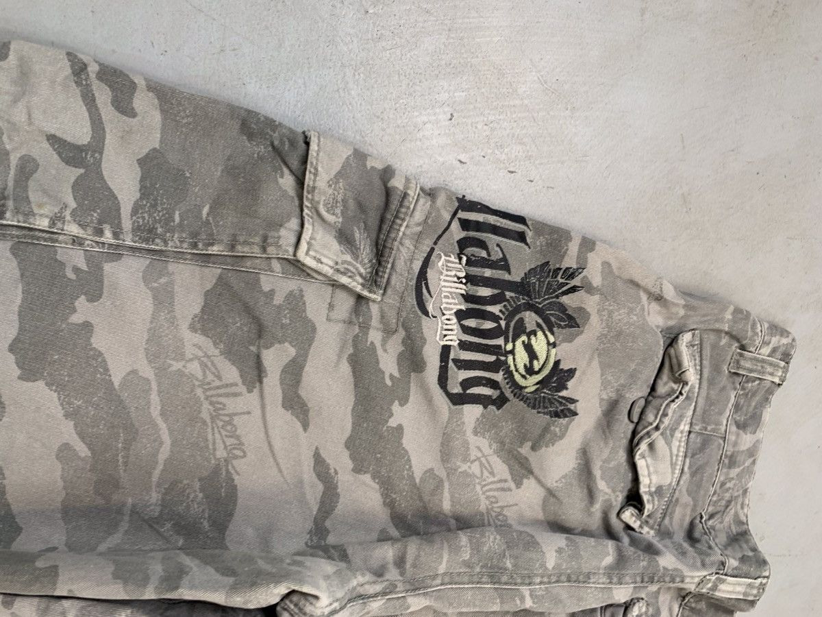 Vintage Crazy Vintage billa bong embroidered camo. Cargo Size US 34 / EU 50 - 9 Thumbnail