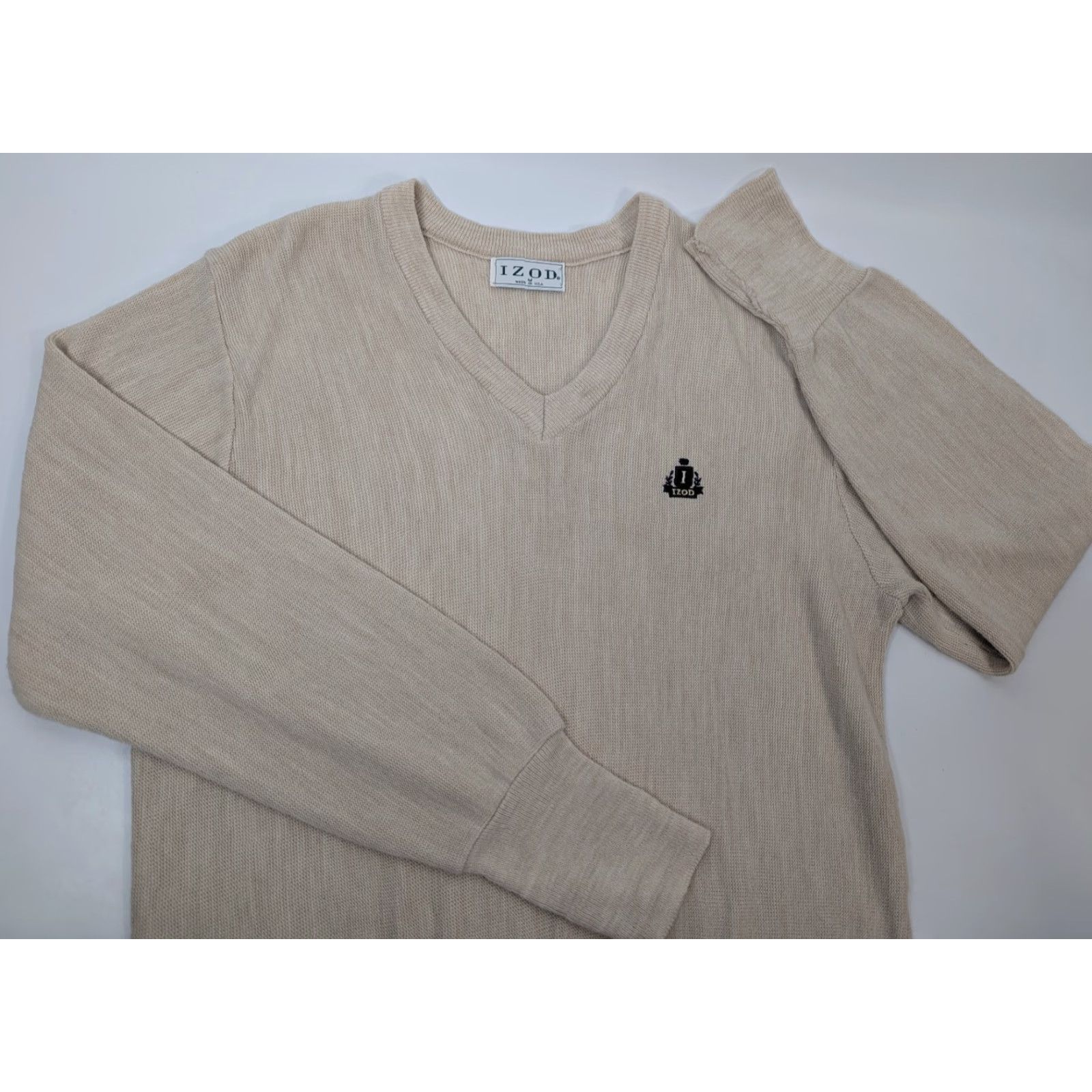 Izod VINTAGE IZOD Sweater Mens M Made in USA V-Neck Beige Golf Preppy Pullover Size US M / EU 48-50 / 2 - 2 Thumbnail