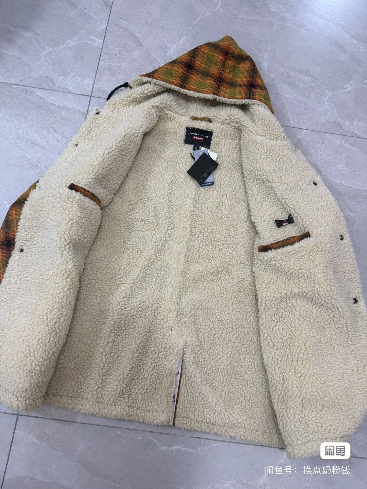 Number (N)ine × Supreme Supreme x Number(N)ine FW25 WEEK16 Faux Shearling coat Size US L / EU 52-54 / 3 - 6 Thumbnail