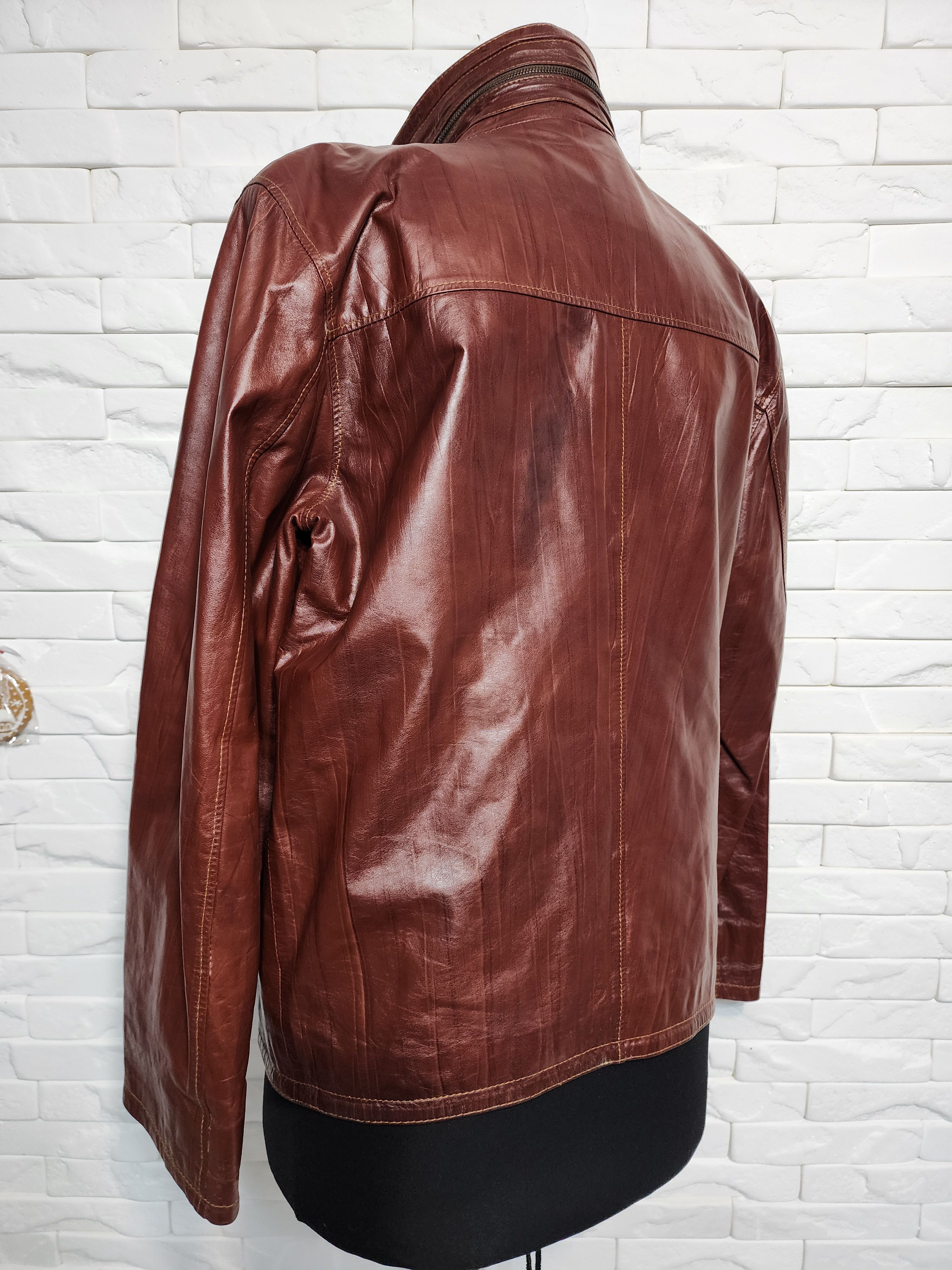 Uniqlo Men's Brown Genuine Leather Jacket: Size US M / EU 48-50 / 2 - 6 Thumbnail
