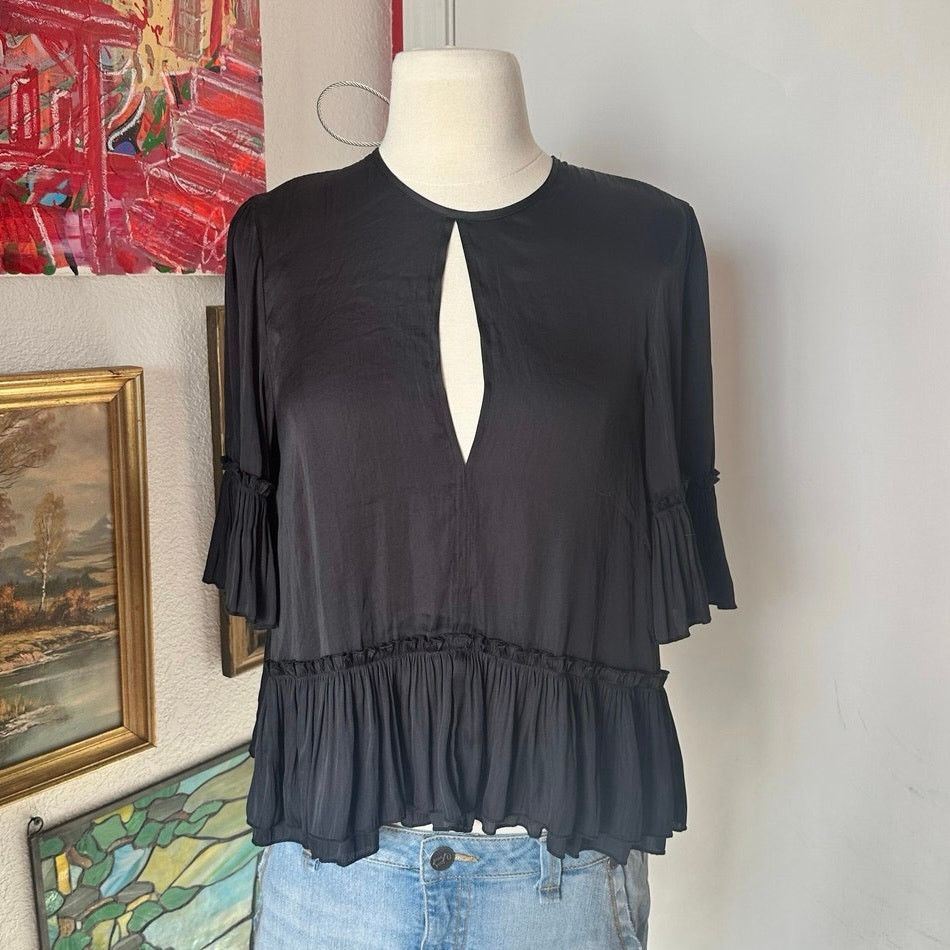H&M h&m gold label black silky blouse Size M / US 6-8 / IT 42-44 - 1 Thumbnail