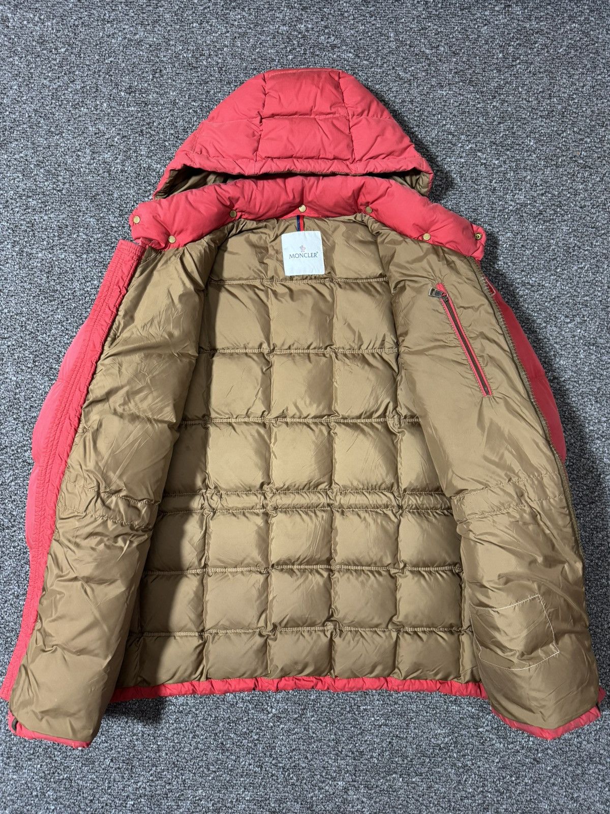 Moncler Moncler MONTSERRAT down jacket Size US L / EU 52-54 / 3 - 7 Thumbnail