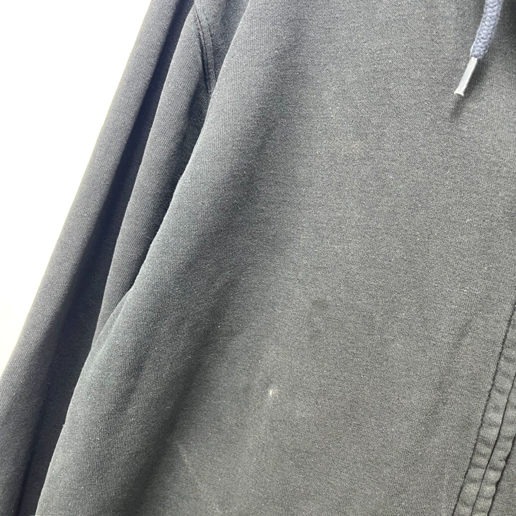 Carhartt VINTAGE Carhartt Hoodie XL Tall Black Long Sleeve 90s Mens Zip Pullover Distressed Size US XL / EU 56 / 4 - 6 Thumbnail