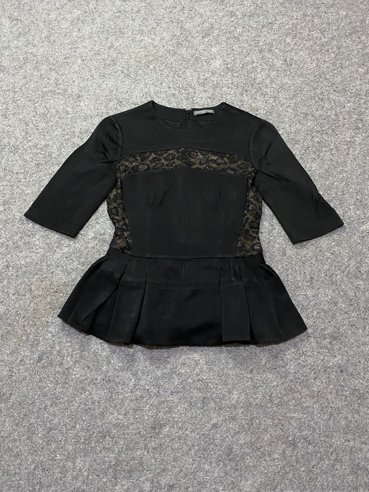Alexander McQueen Alexander McQueen Black Lace Blouse Size XS / US 0-2 / IT 36-38 - 1 Thumbnail