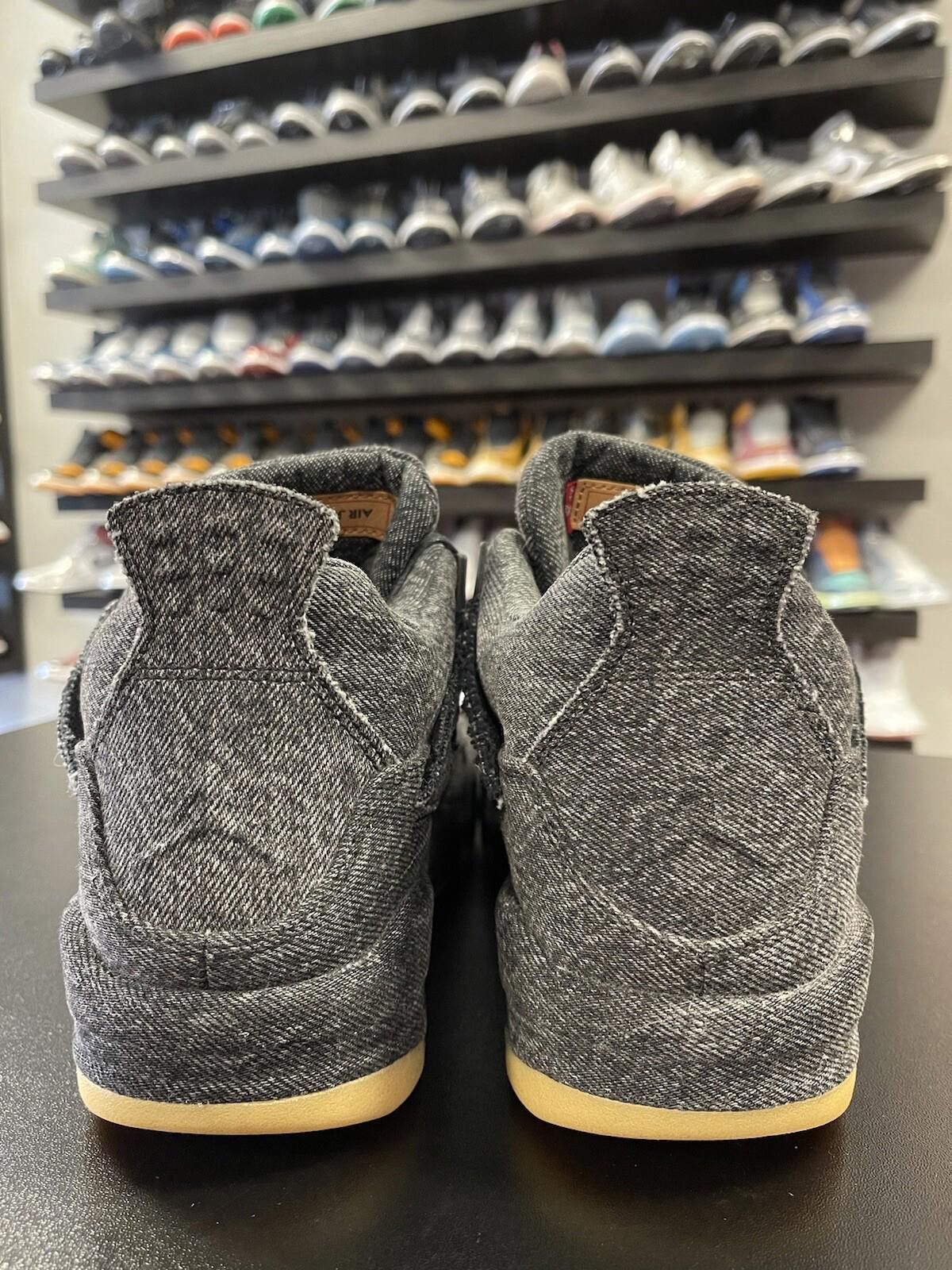 Jordan Brand Size 6 - Levi's x Air Jordan 4 Retro Black Denim Very Clean Size US 6 / EU 39 - 4 Thumbnail