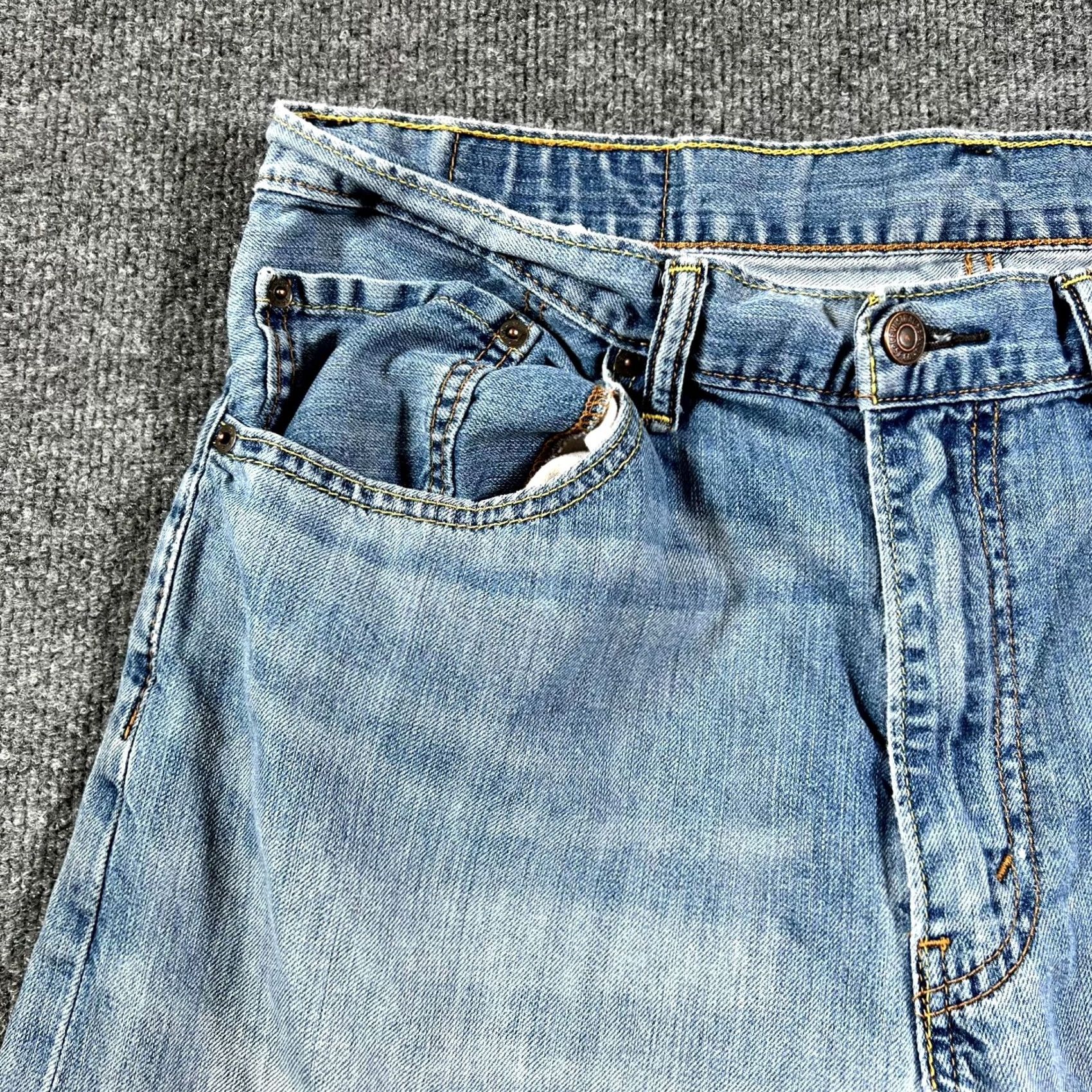 Levi's Levi's 505 Jeans Men 36x30 Blue Denim Regular Fit Straight Leg Streetwear Jeans Mens Blue 505 Straight Vintage No N/A Size US 36 / EU 52 - 4 Thumbnail